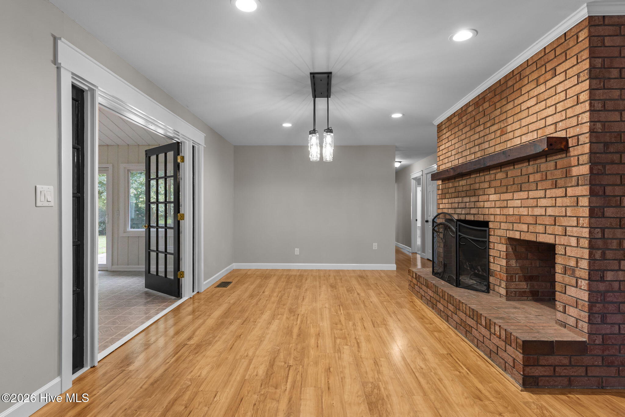 89 S Lakeshore Drive Property Photo 20