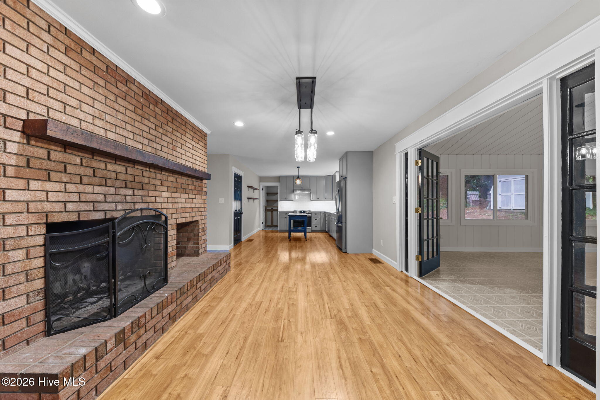 89 S Lakeshore Drive Property Photo 25