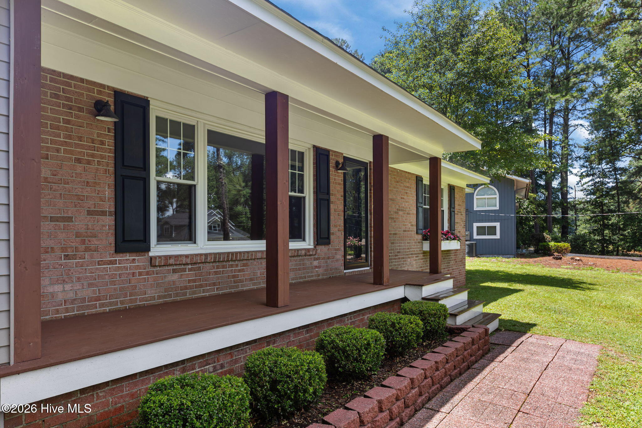 89 S Lakeshore Drive Property Photo 27