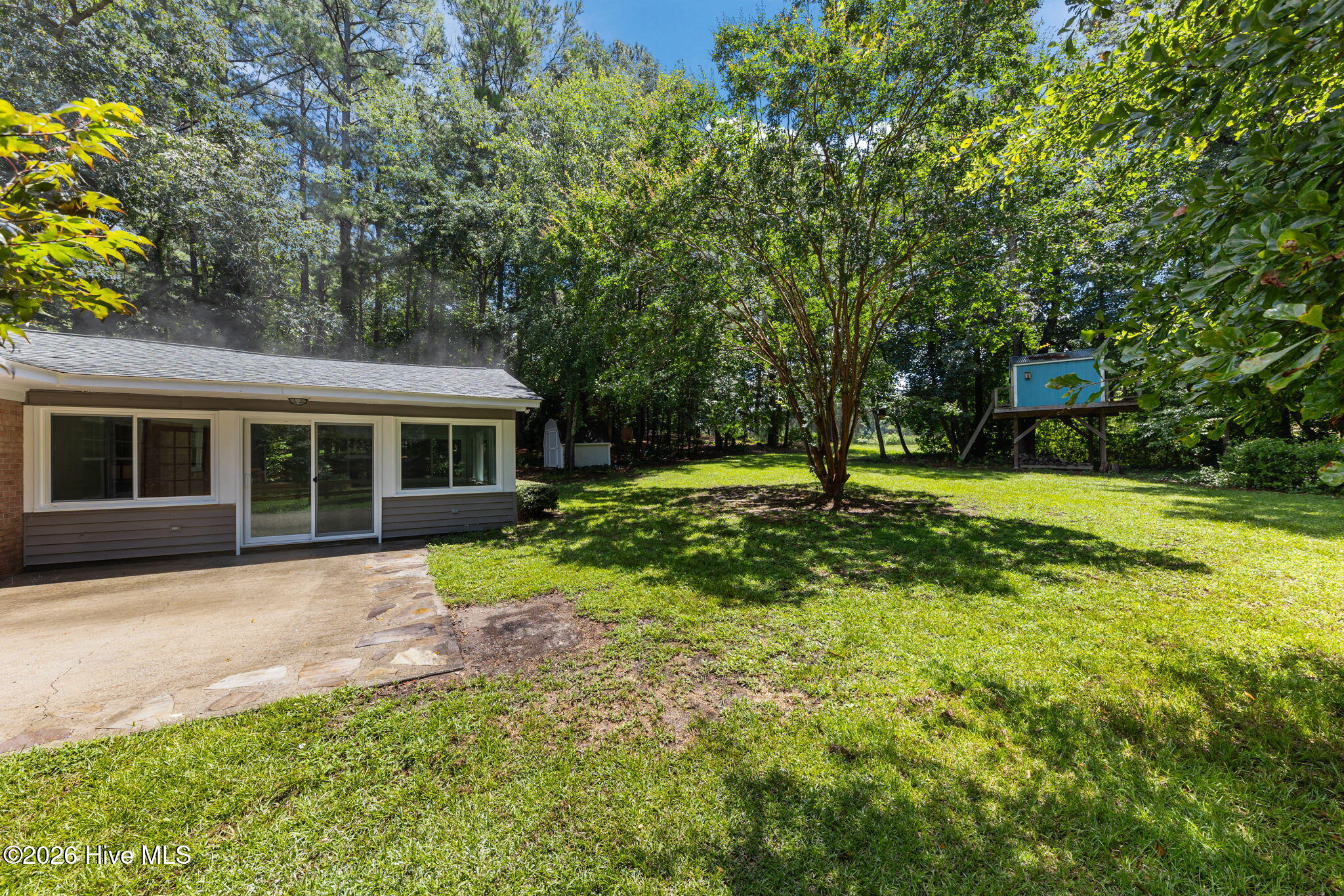 89 S Lakeshore Drive Property Photo 29