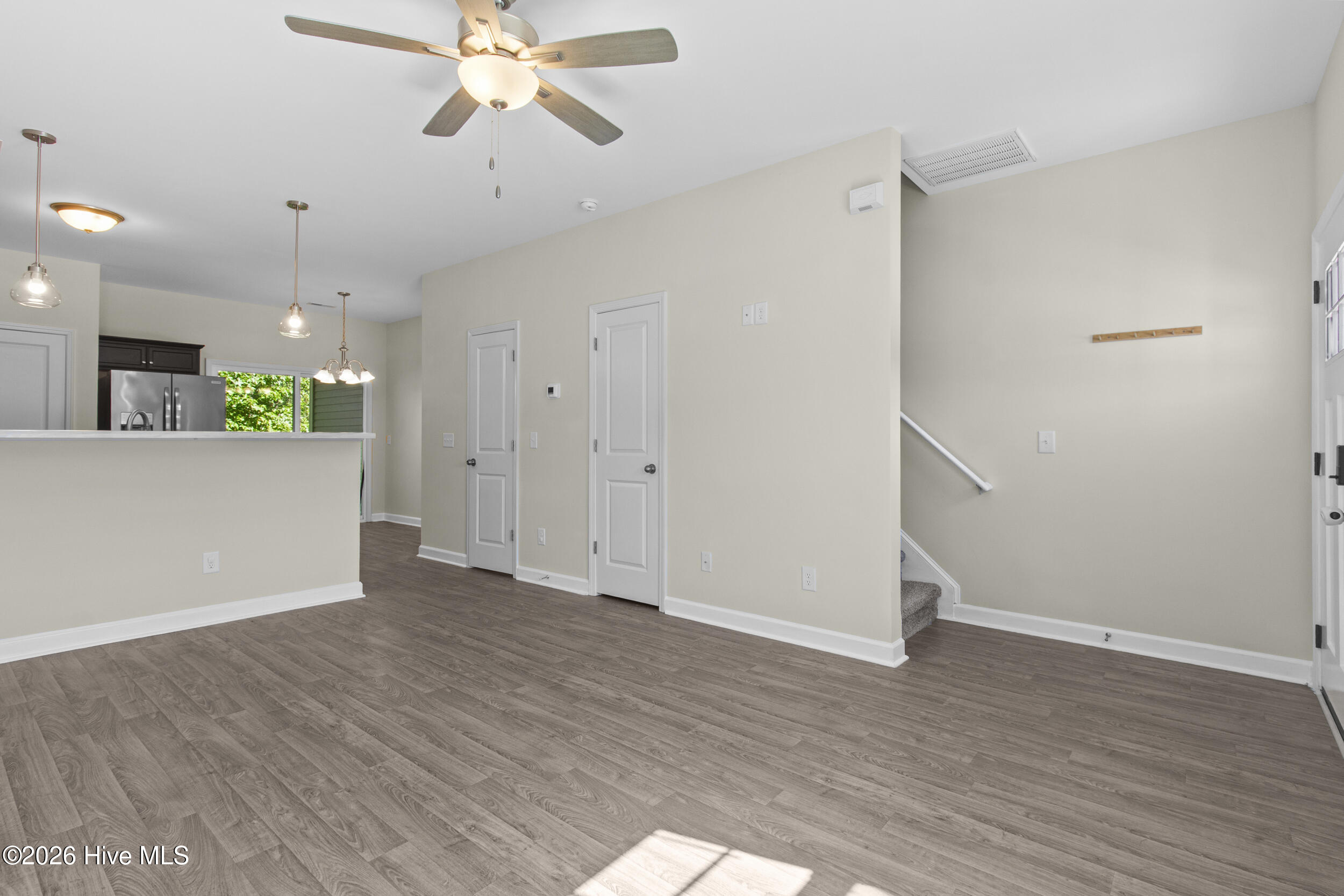 109 Jaydn Drive E Property Photo 9