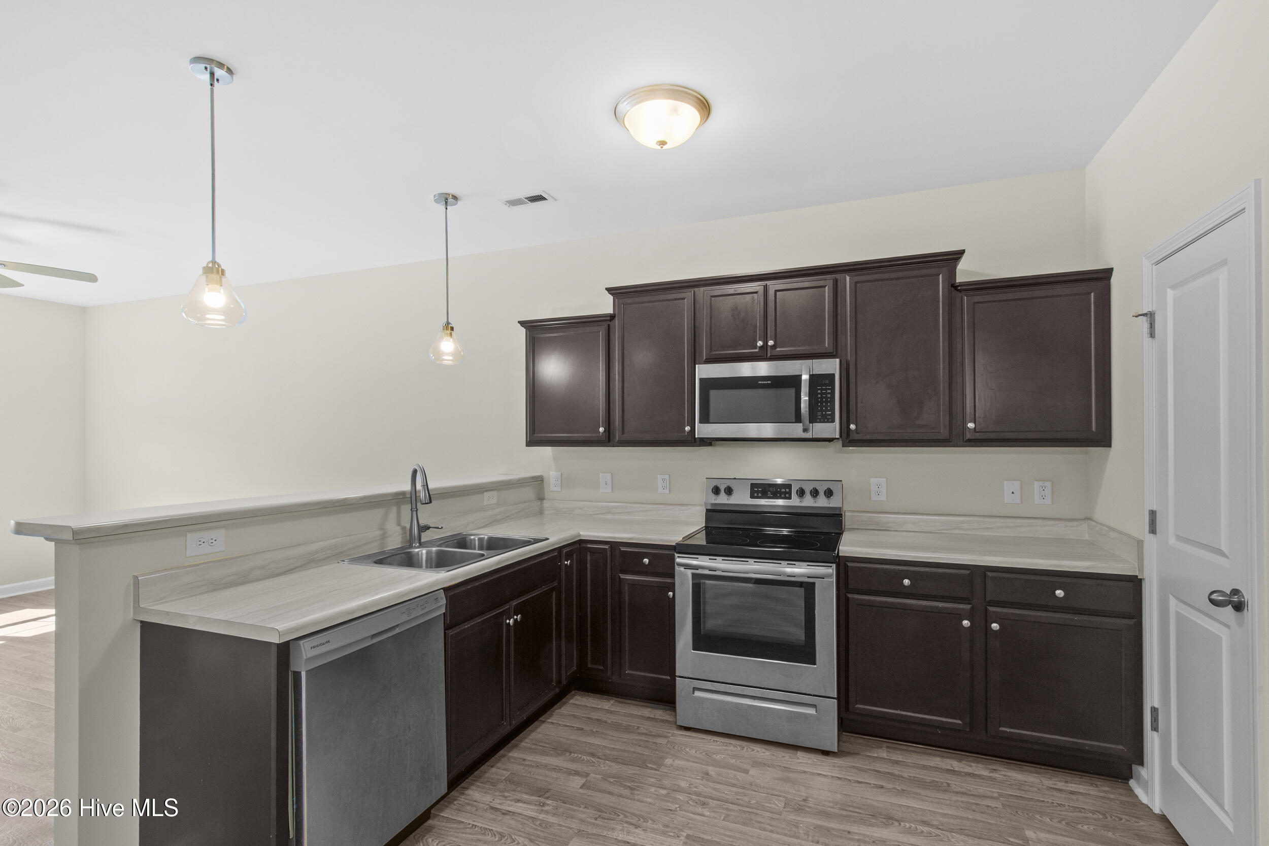 109 Jaydn Drive E Property Photo 15