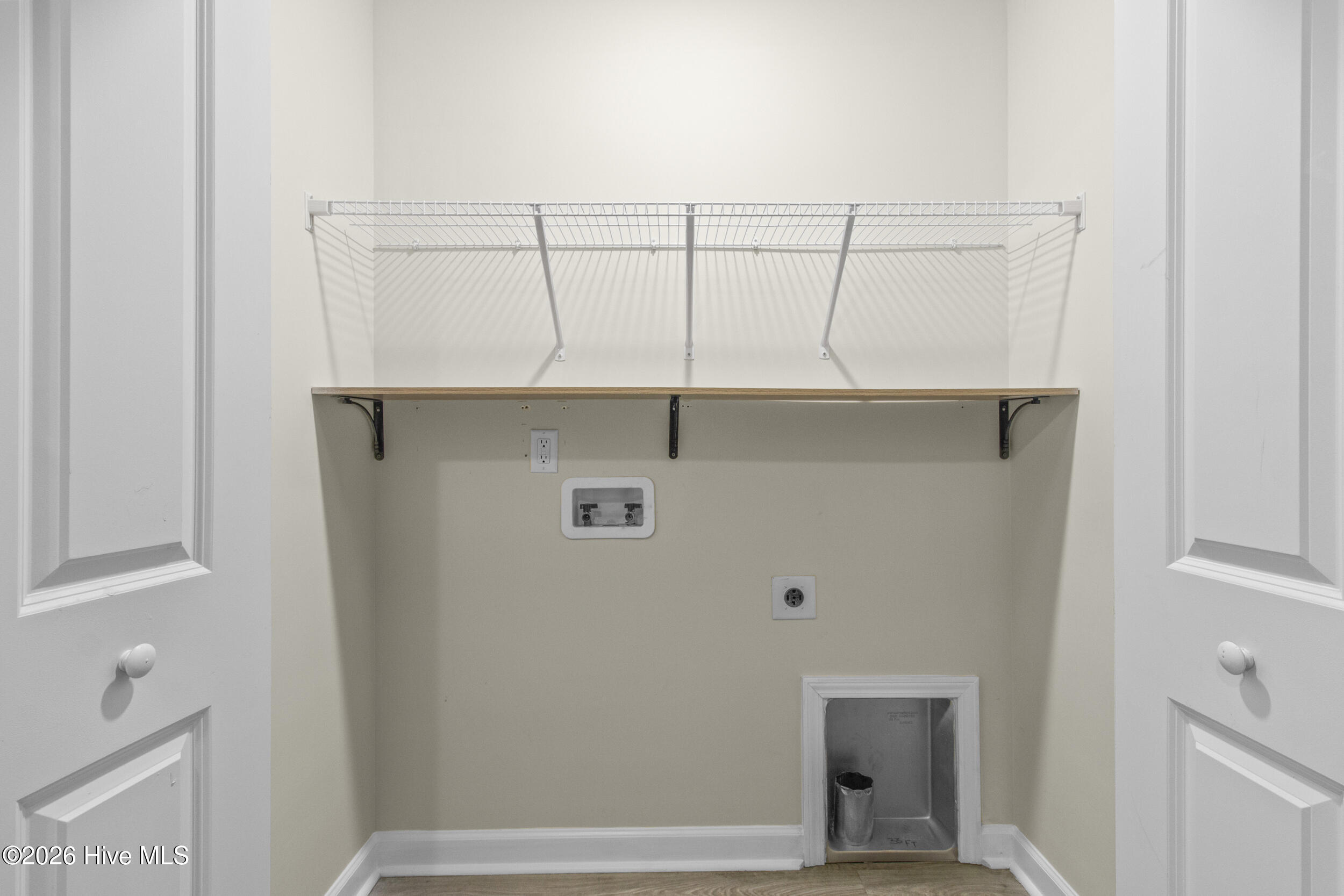 109 Jaydn Drive E Property Photo 27