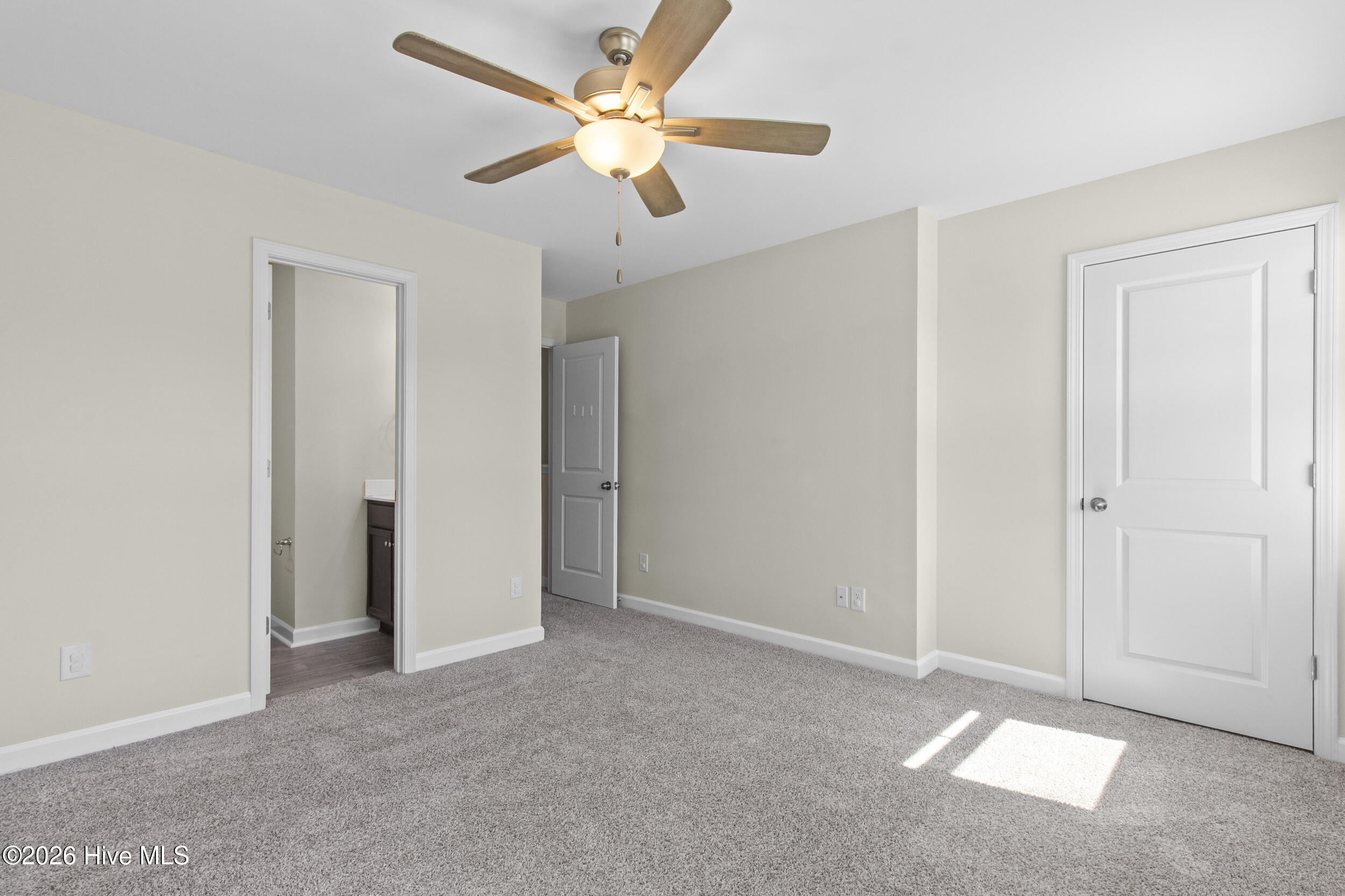 109 Jaydn Drive E Property Photo 30