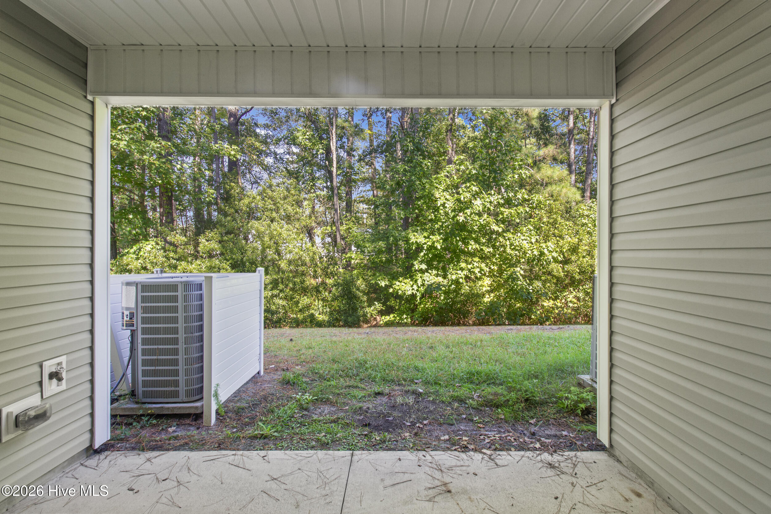 109 Jaydn Drive E Property Photo 33