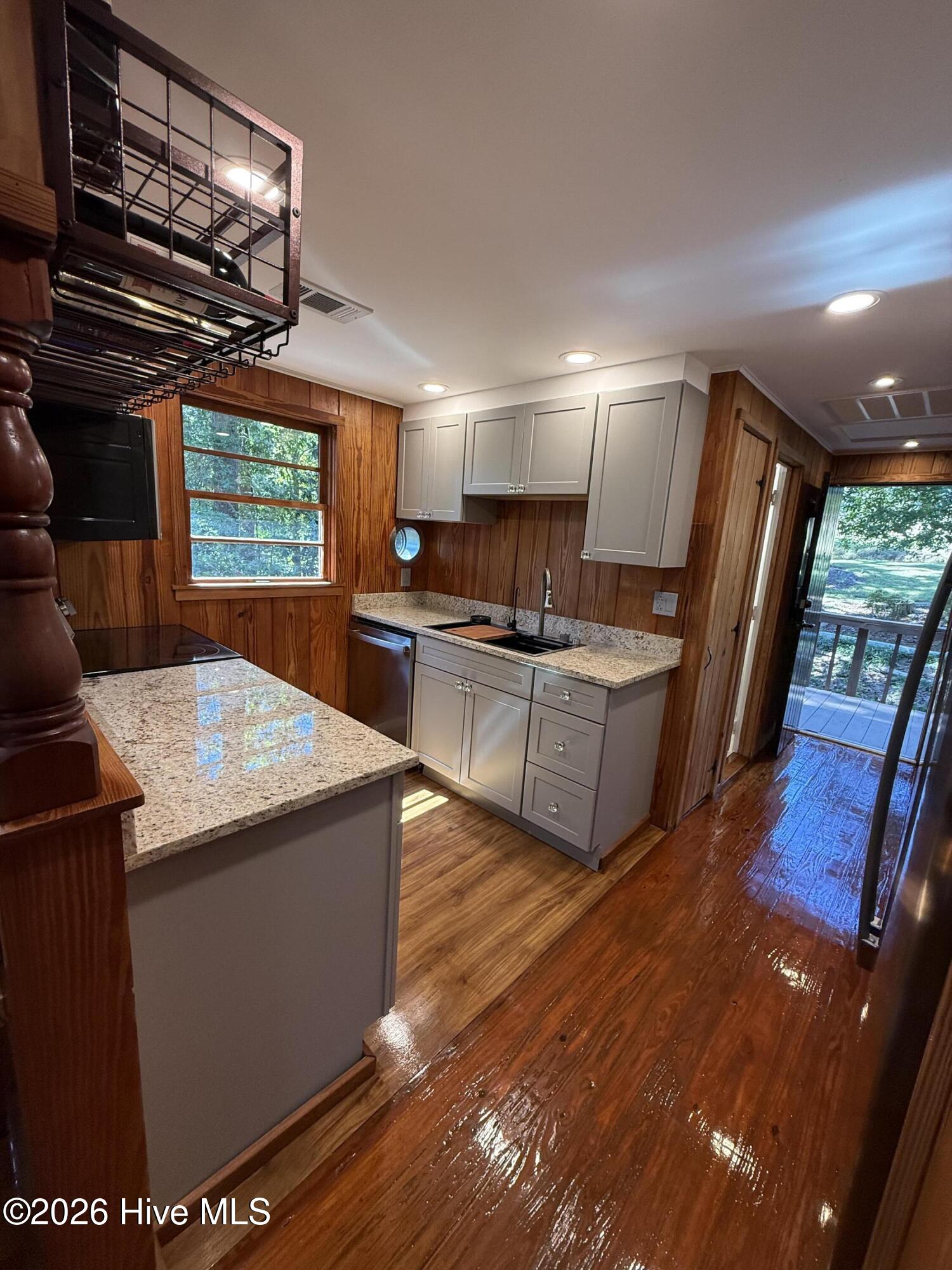 5558 Dogwood Drive Ne Property Photo 15