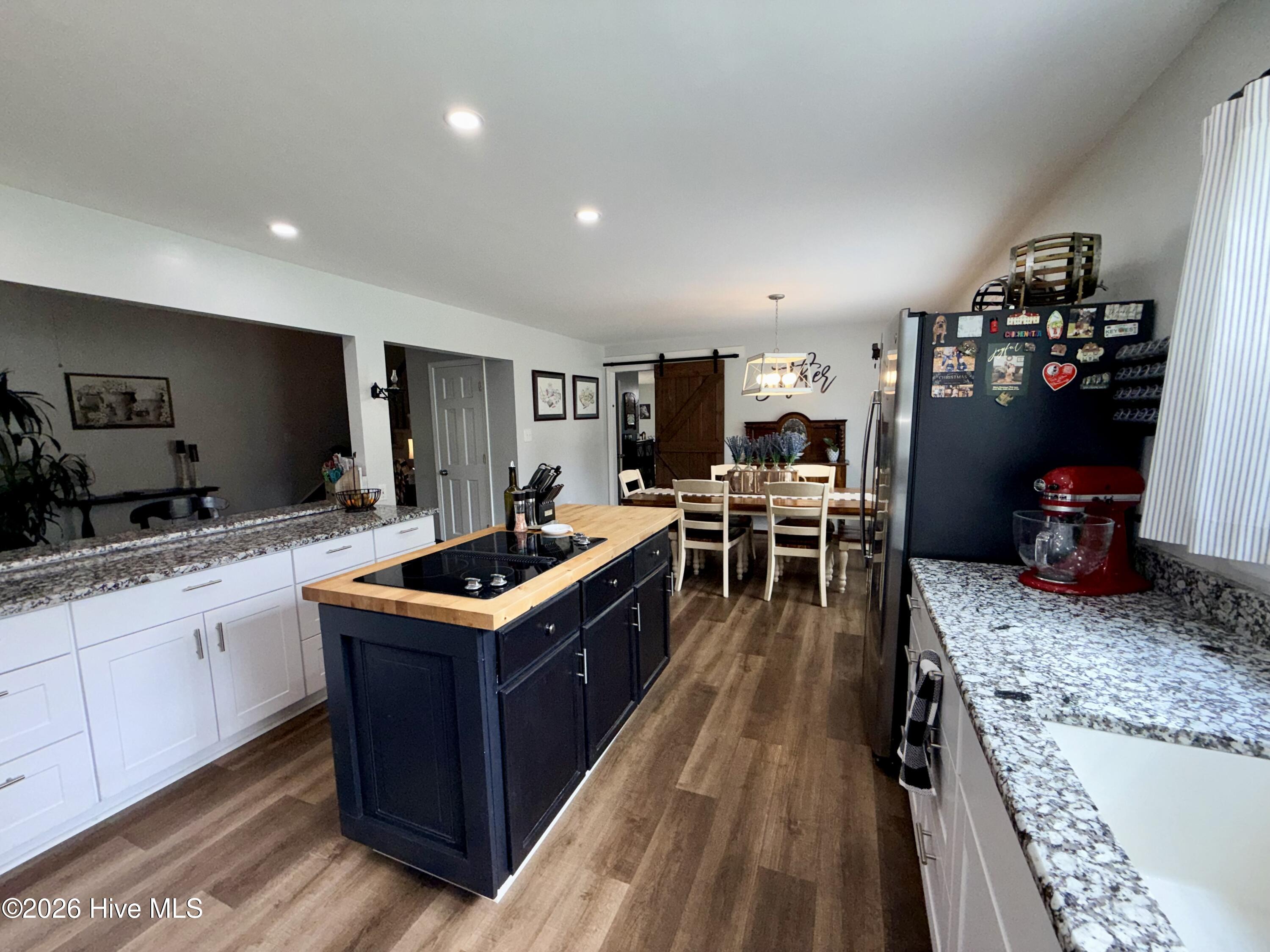 8081 Saint Andrews Drive Property Photo 7