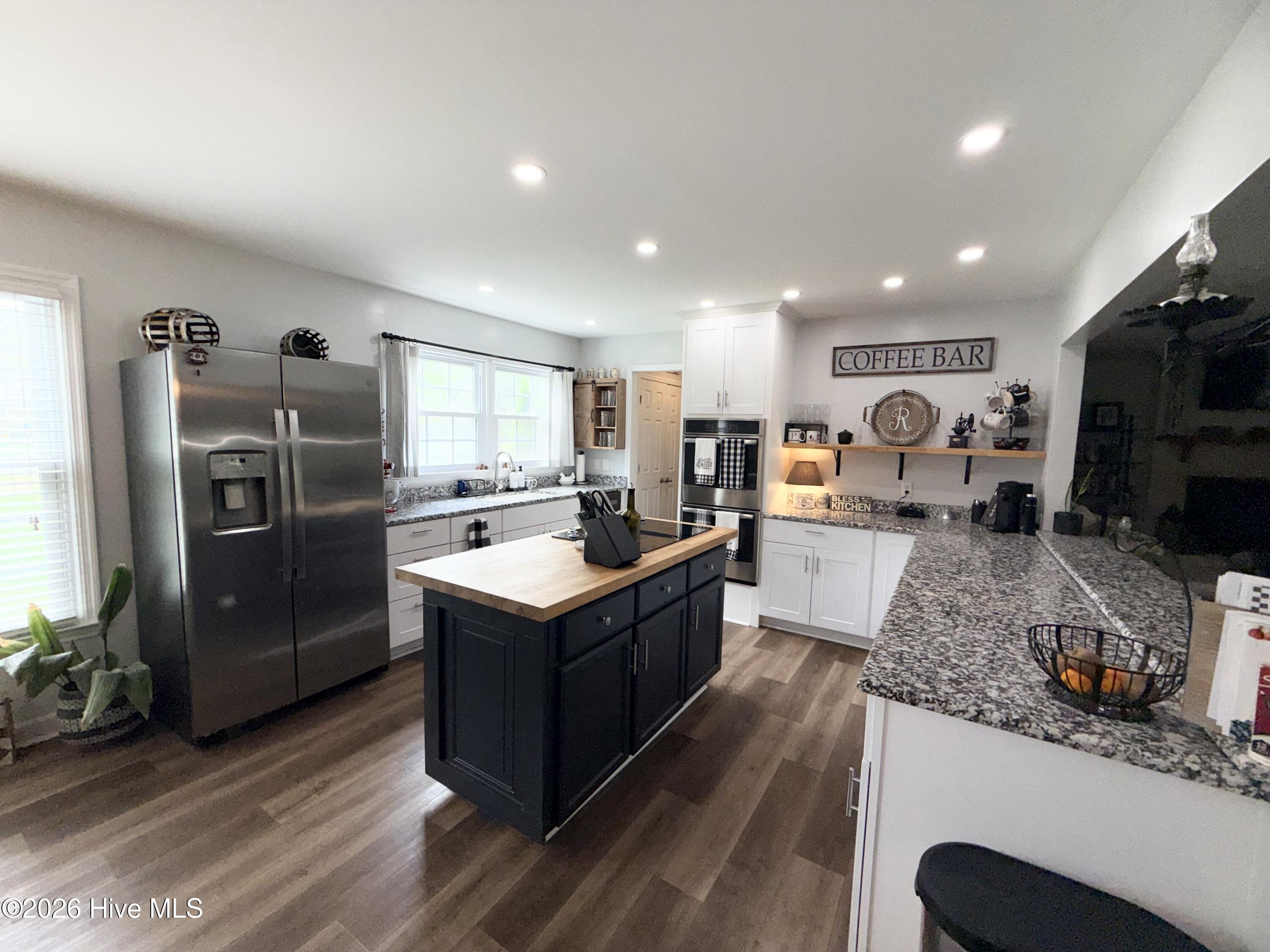 8081 Saint Andrews Drive Property Photo 8