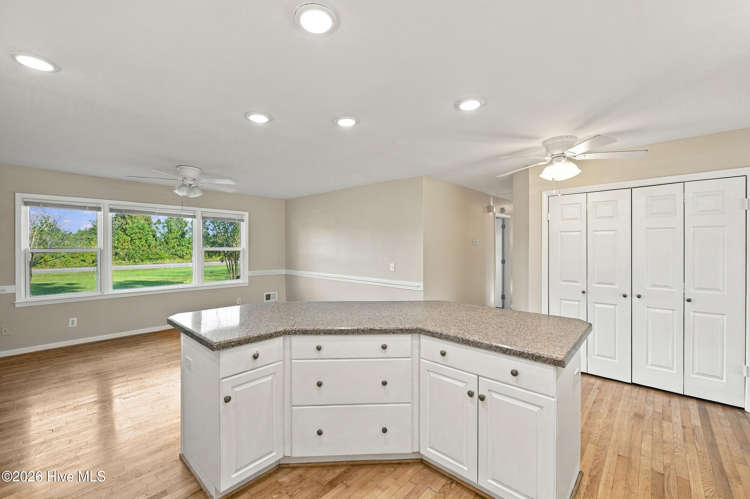 1650 N Kerr Avenue Property Photo 17