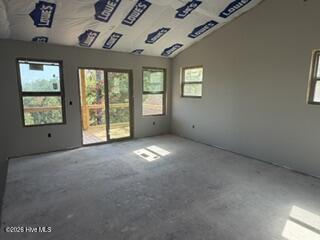 50 Hideout Lane Property Photo 5
