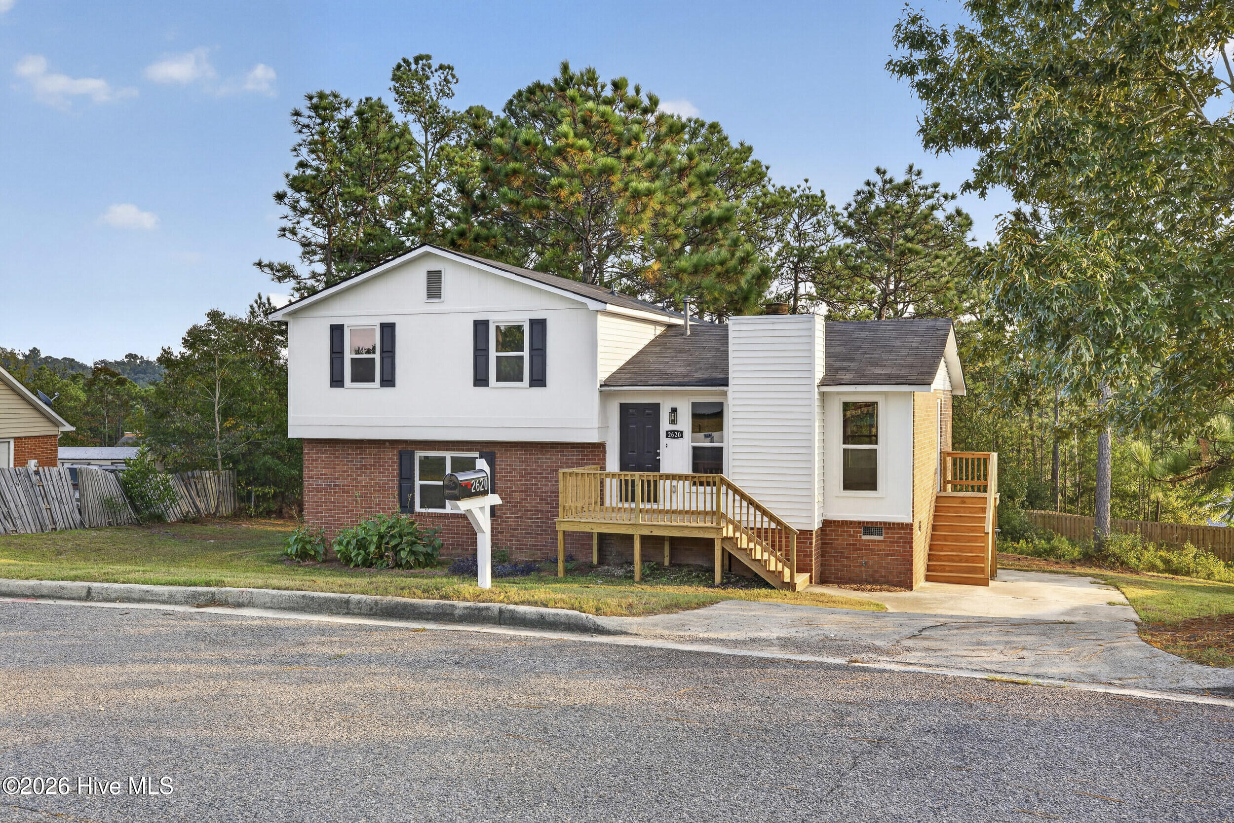 2620 Claymont Road Property Photo 2