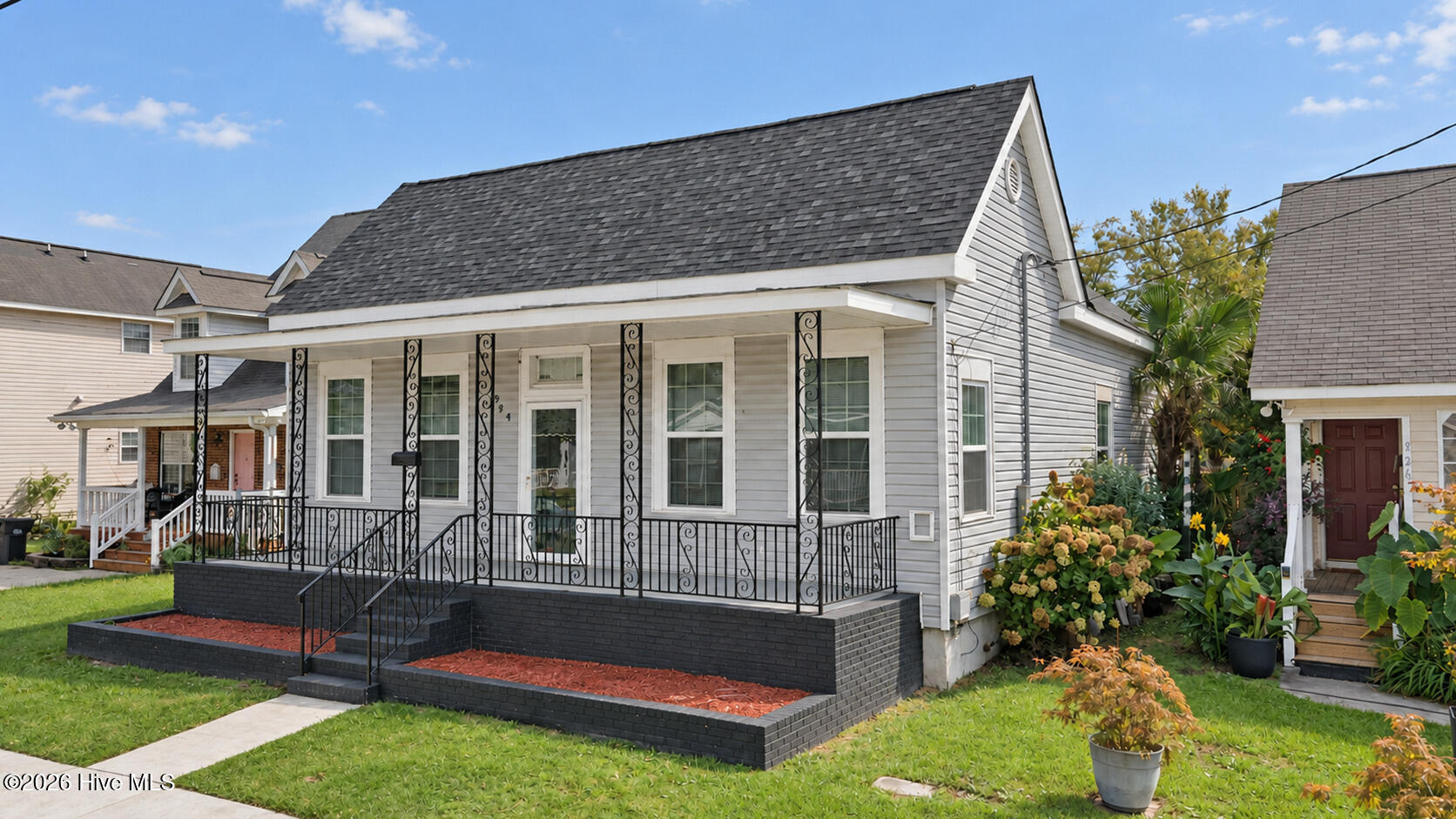 924 Barnes Street Property Photo 1