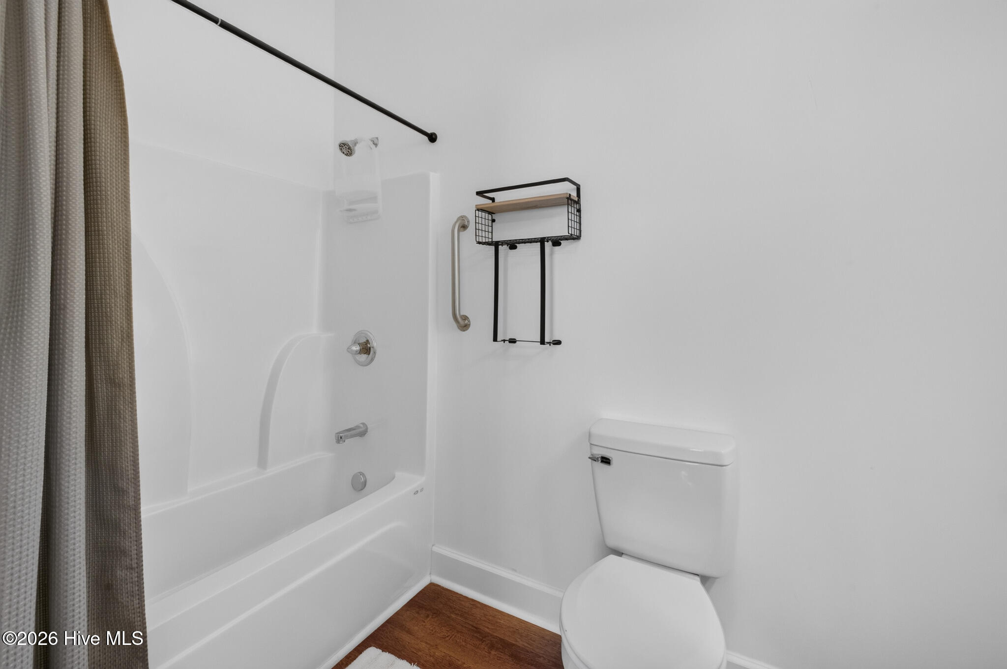 924 Barnes Street Property Photo 19
