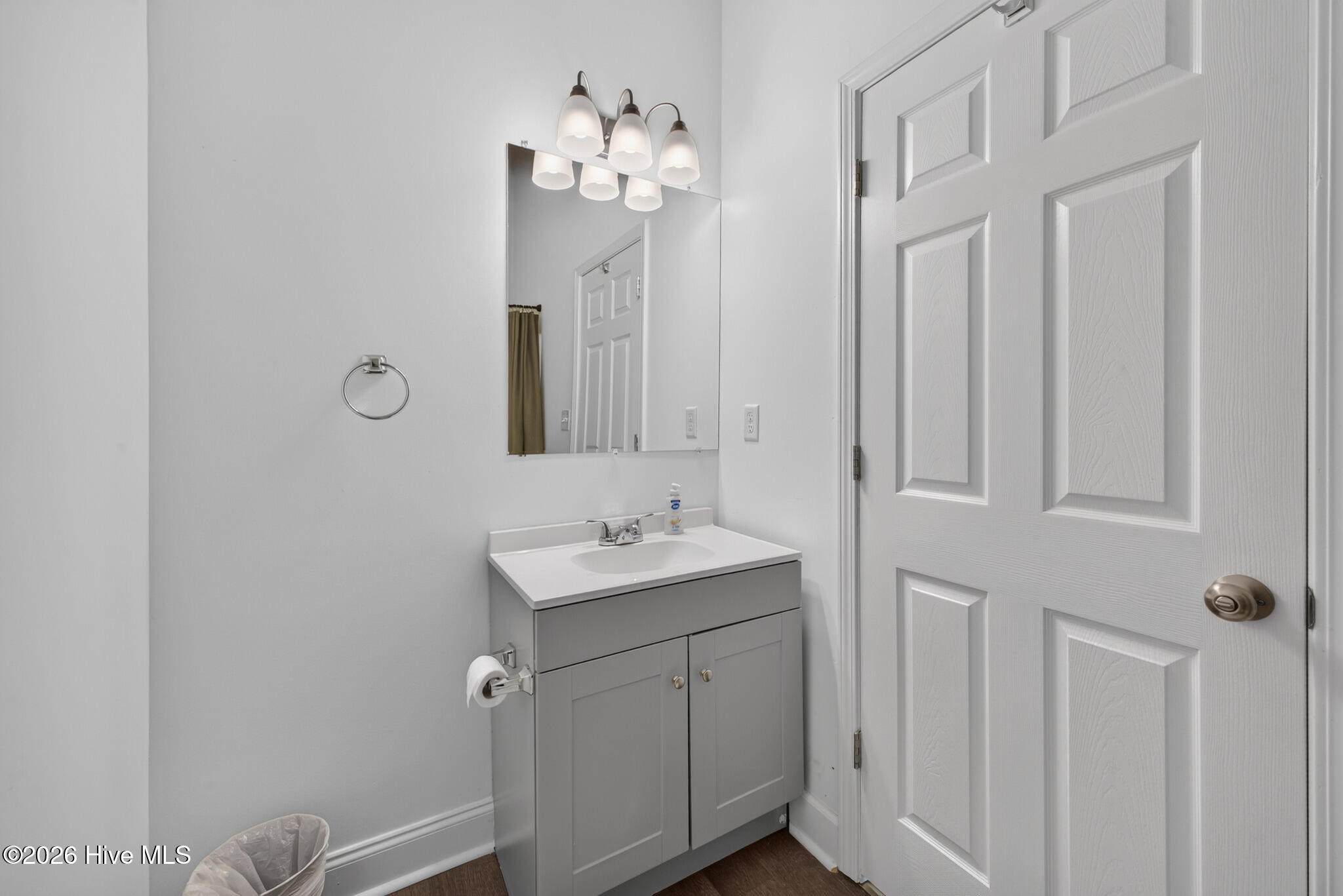 924 Barnes Street Property Photo 20