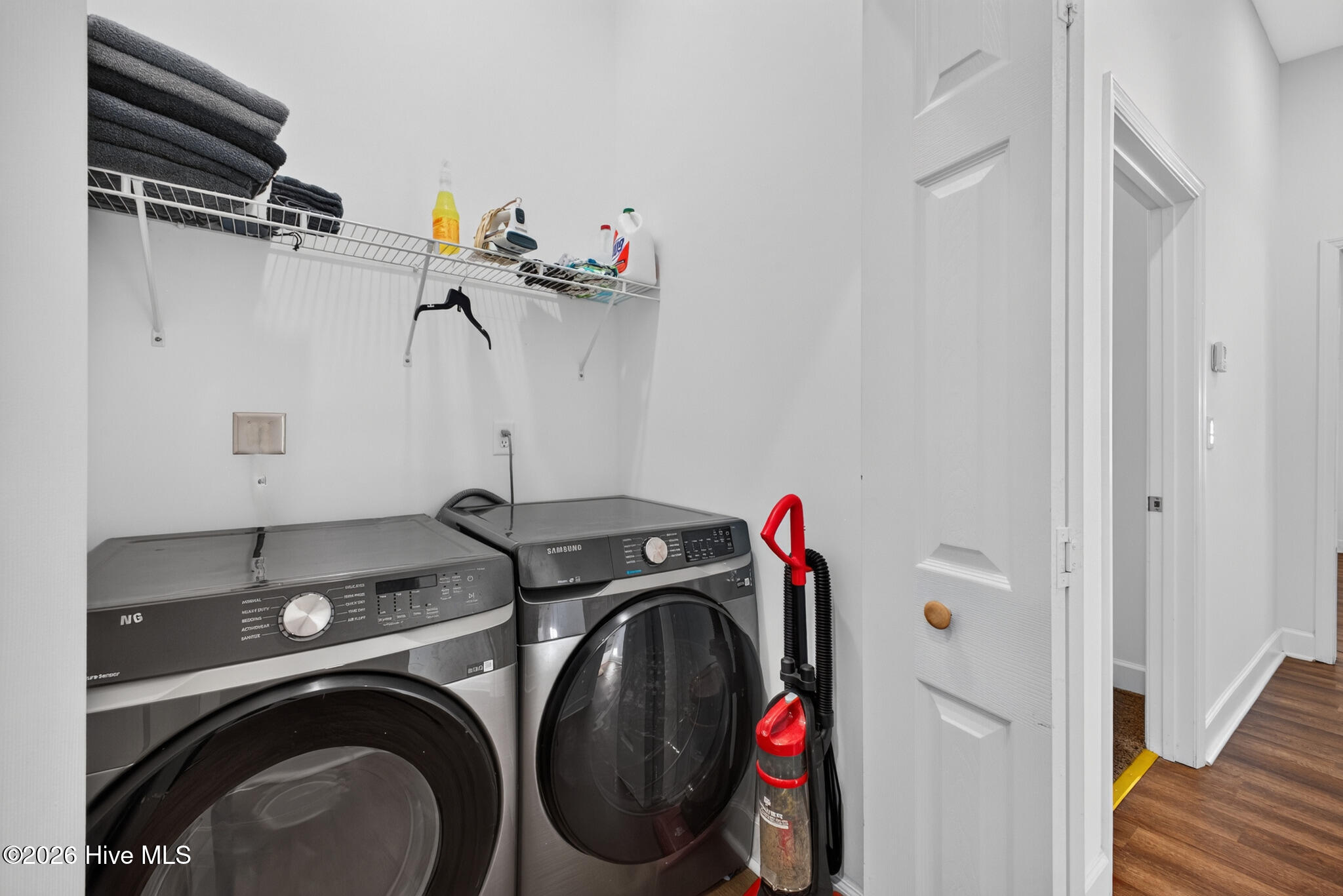 924 Barnes Street Property Photo 22