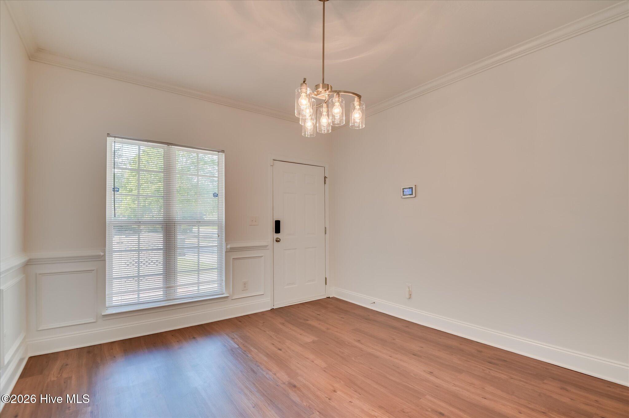 306 High Meadows Place Property Photo 5