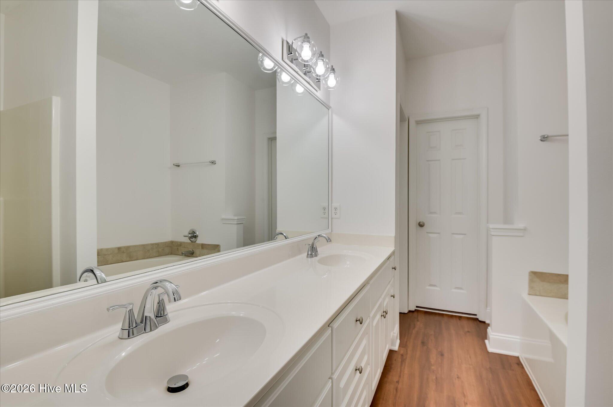 306 High Meadows Place Property Photo 23