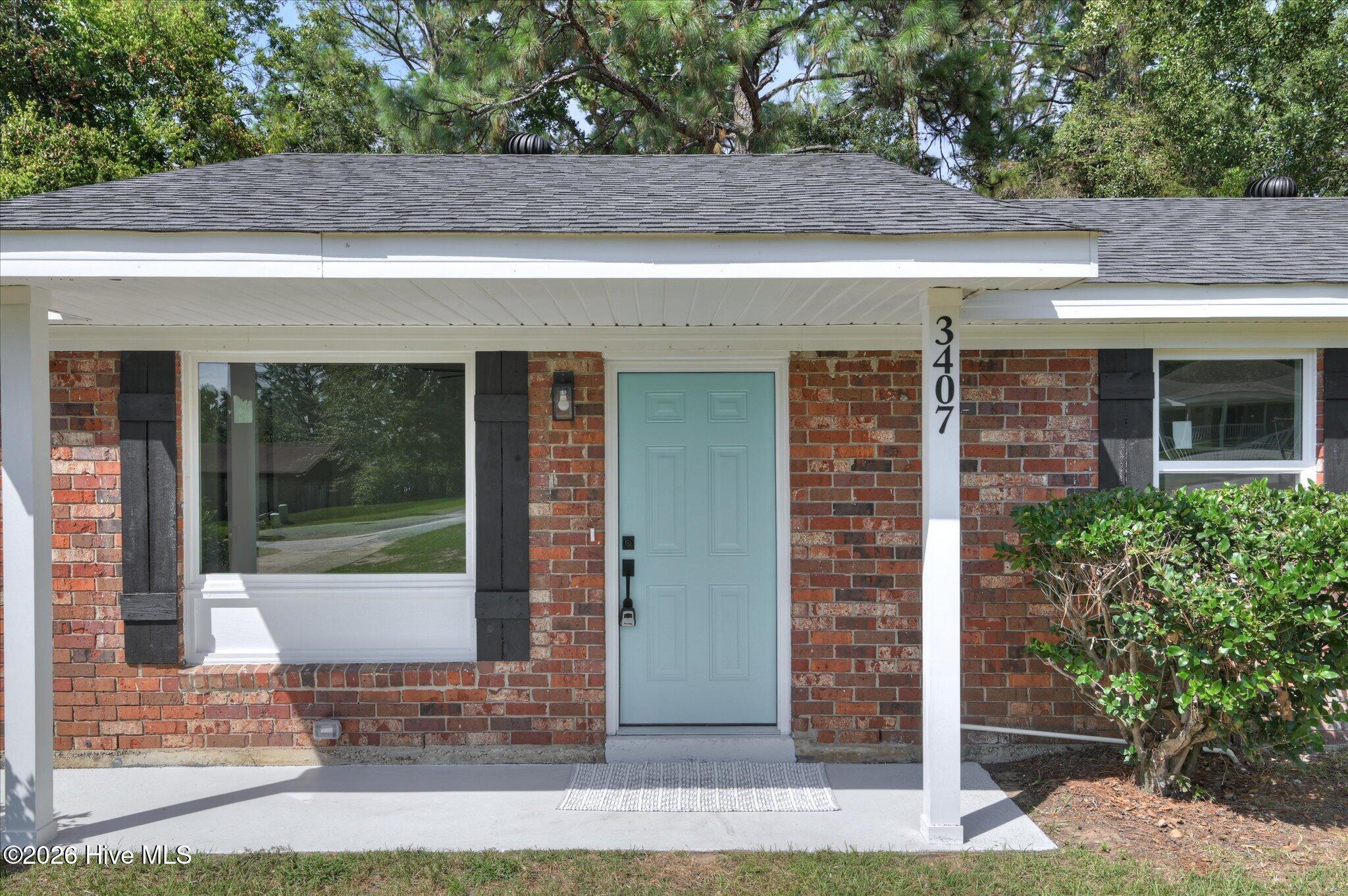 3407 Charing Cross Court Property Photo 4