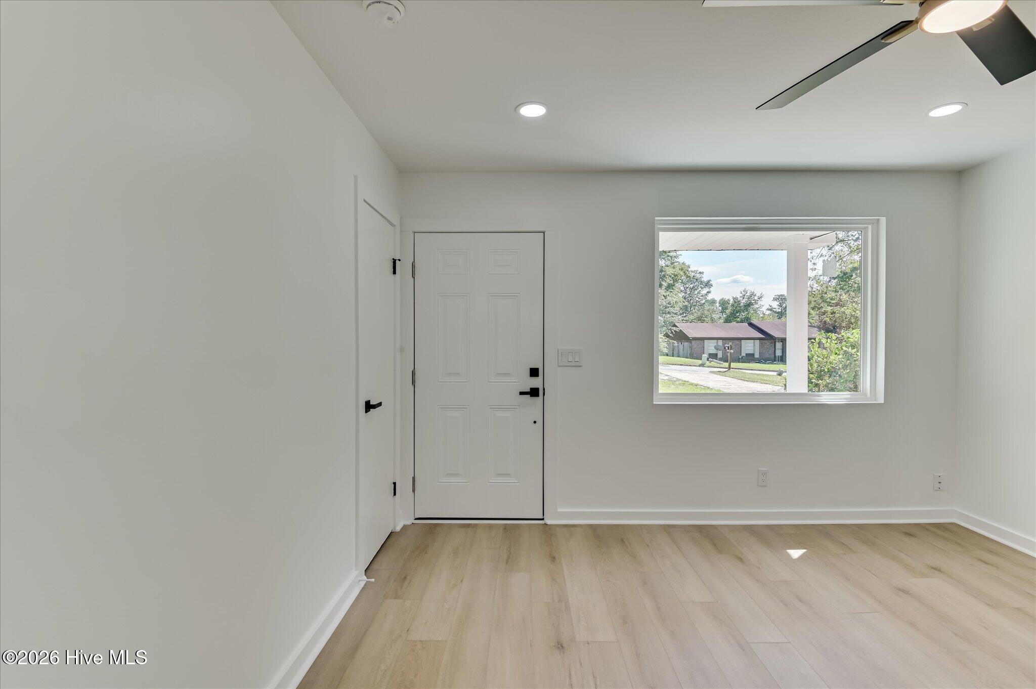 3407 Charing Cross Court Property Photo 5