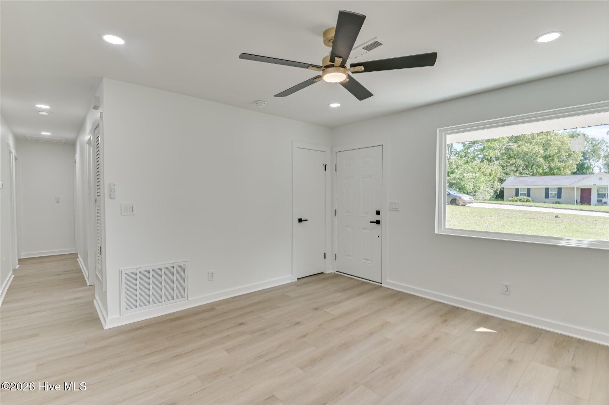3407 Charing Cross Court Property Photo 9