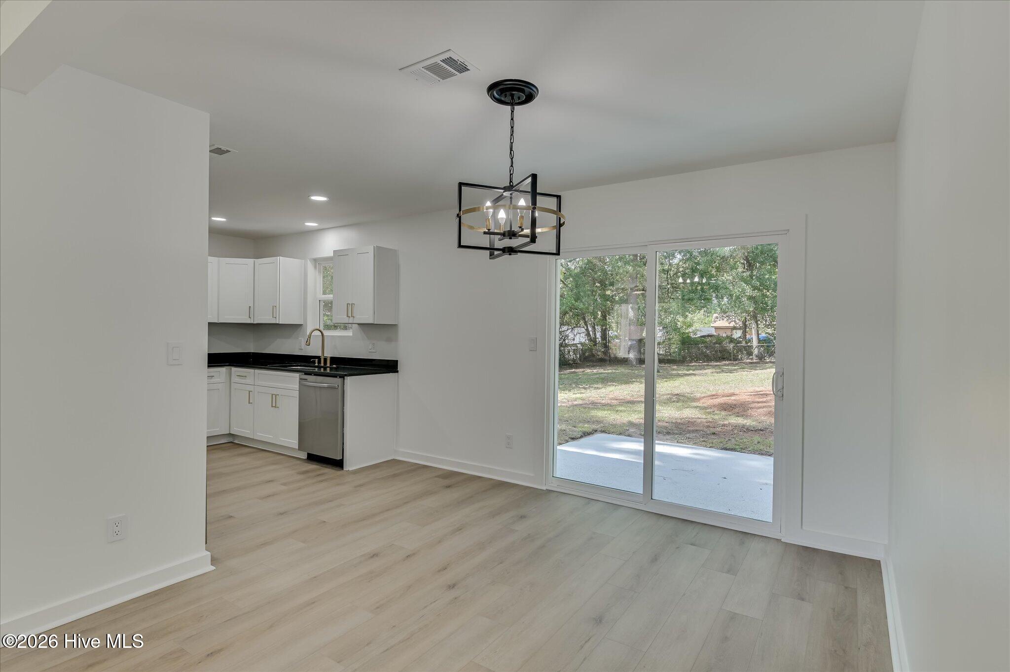 3407 Charing Cross Court Property Photo 11