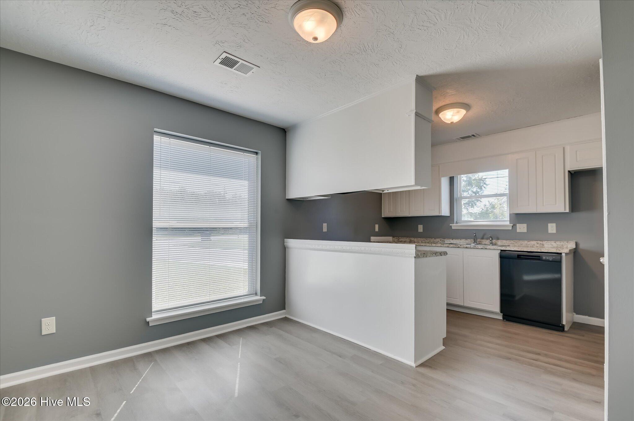 3219 Gerald Drive E Property Photo 11