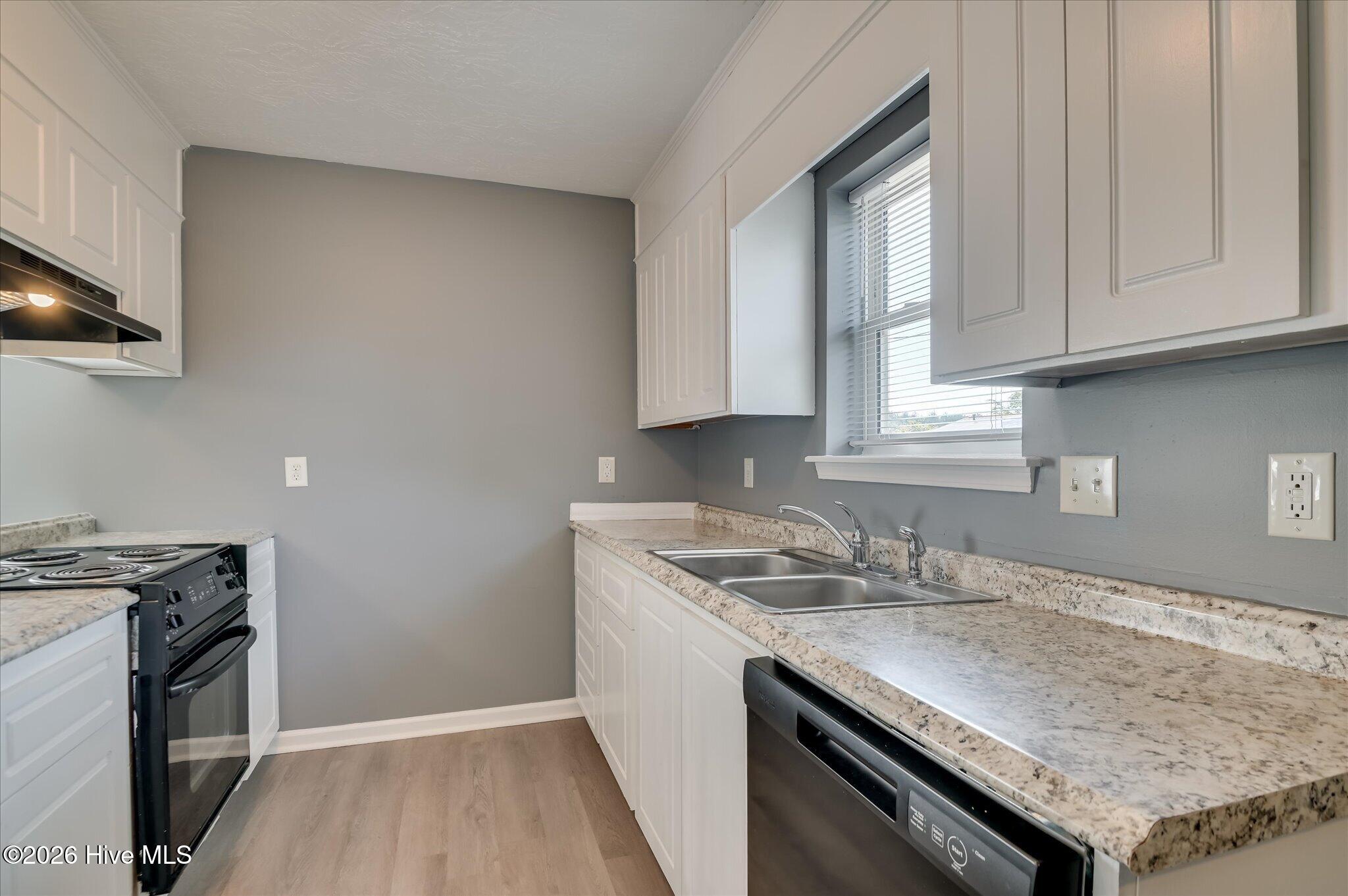 3219 Gerald Drive E Property Photo 17