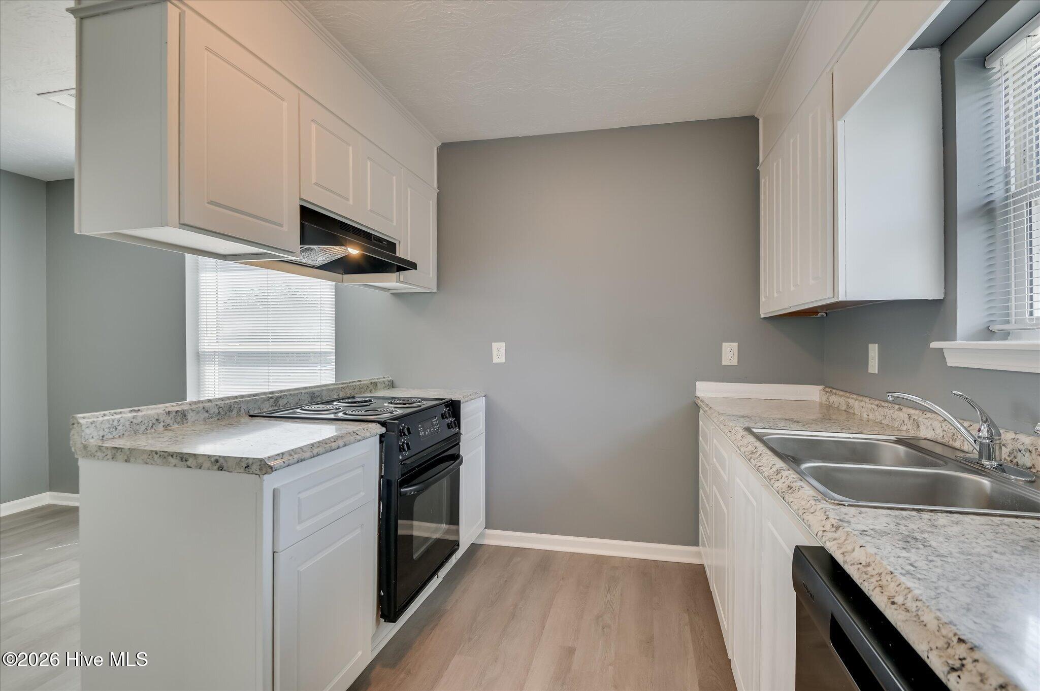 3219 Gerald Drive E Property Photo 18