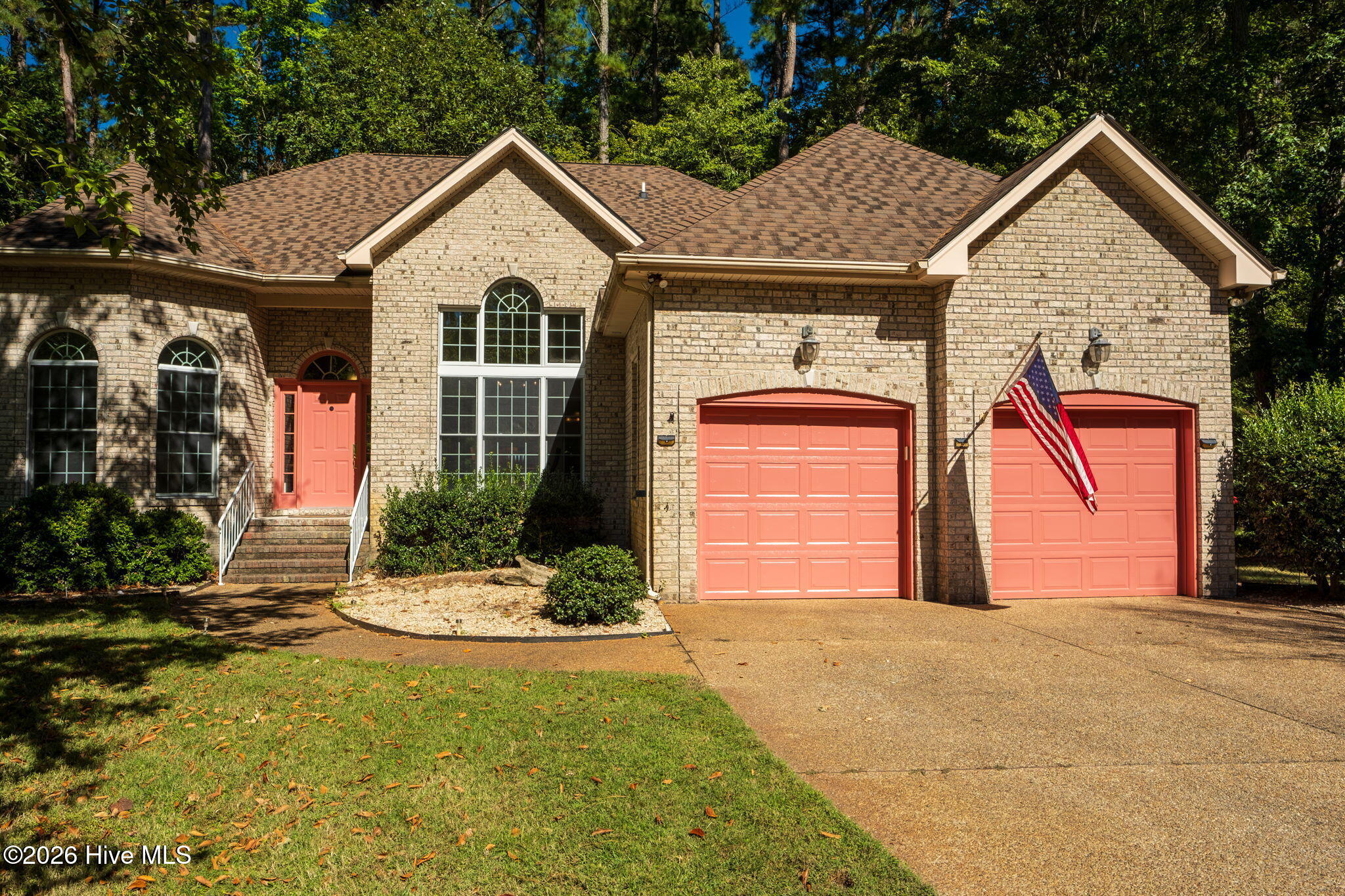 108 Neuse Circle Property Photo 1