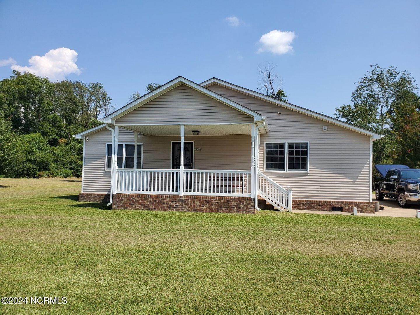 1716 Peartree Road Property Photo 1