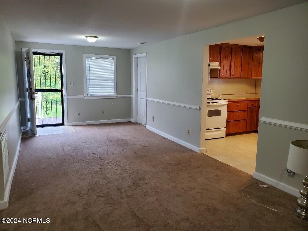 1716 Peartree Road Property Photo 4