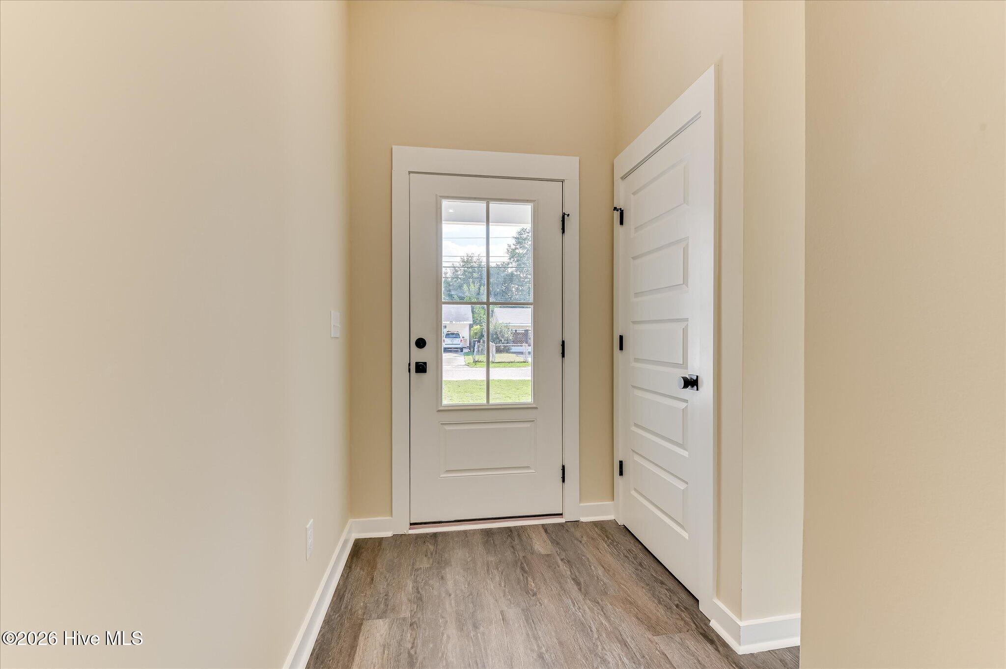 3215 Sycamore Drive Property Photo 3