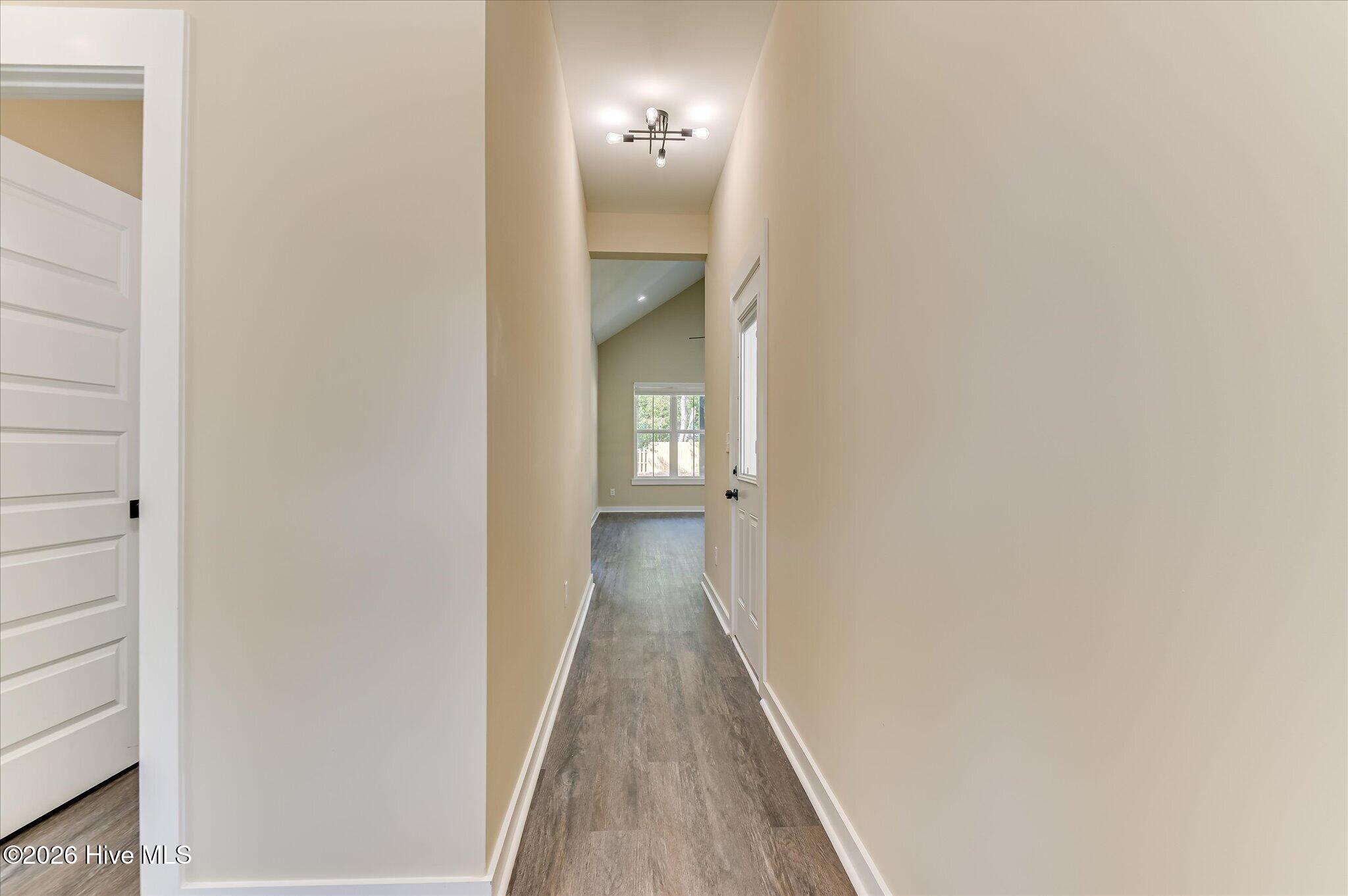 3215 Sycamore Drive Property Photo 5