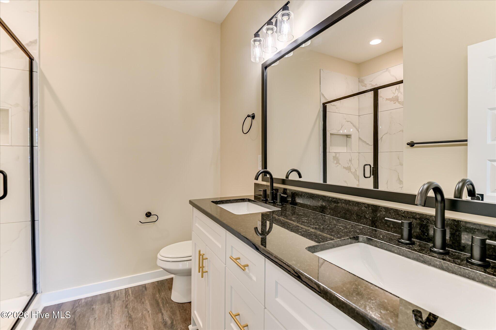 3215 Sycamore Drive Property Photo 25