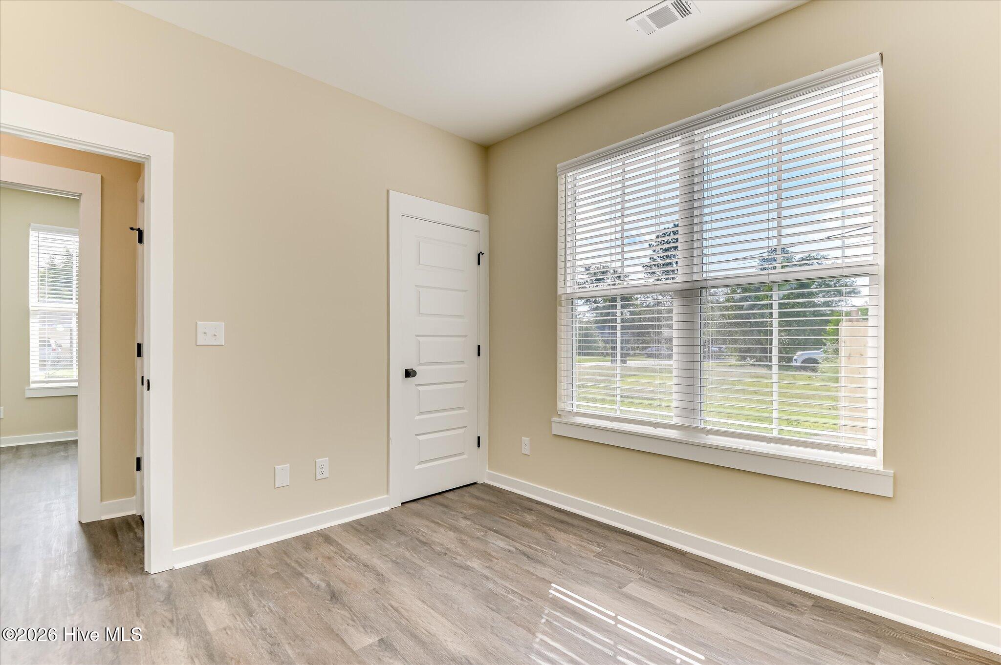 3215 Sycamore Drive Property Photo 30