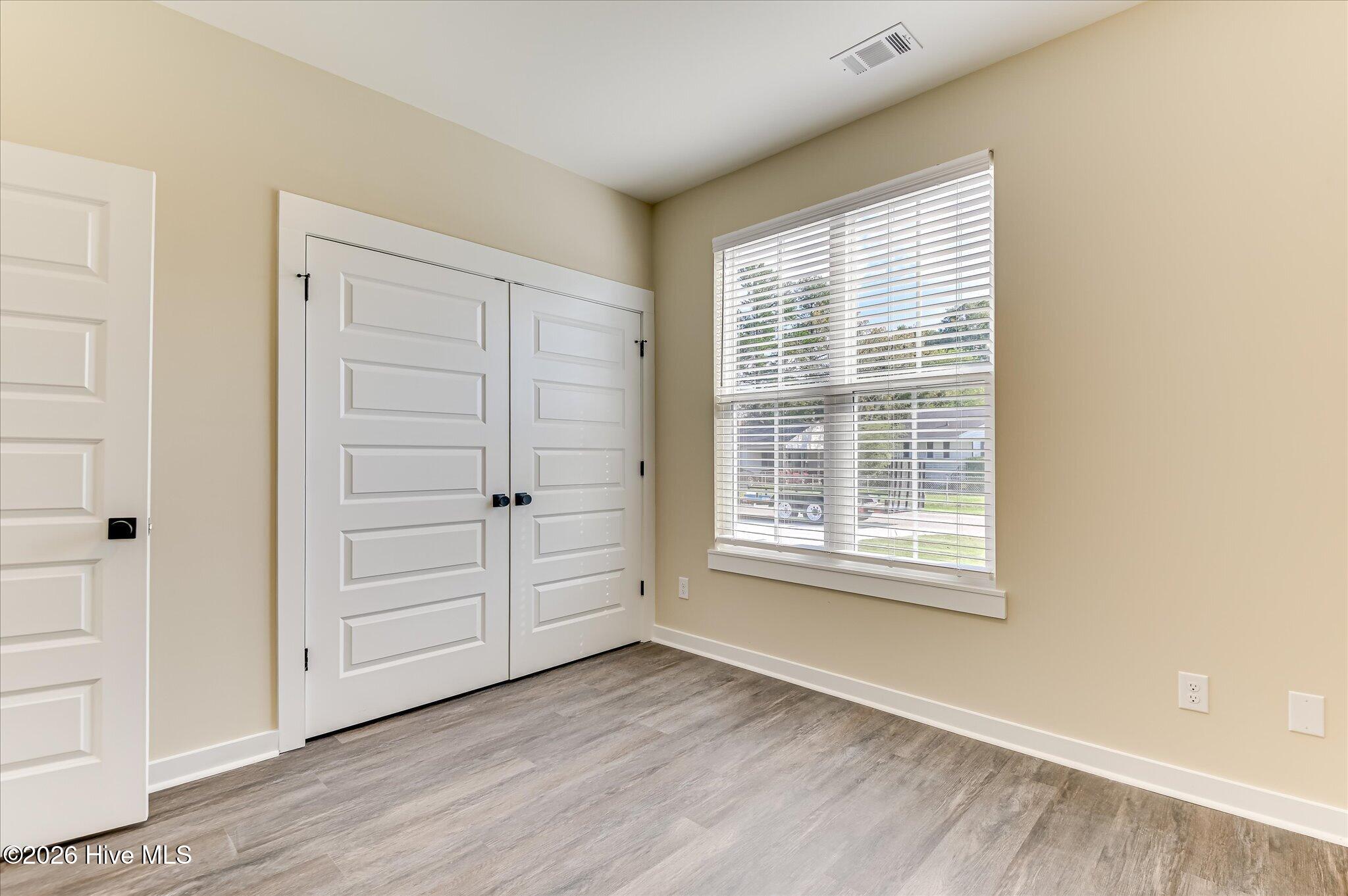 3215 Sycamore Drive Property Photo 34
