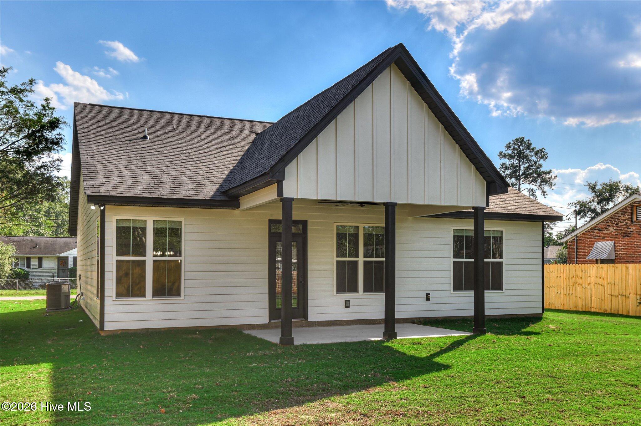 3215 Sycamore Drive Property Photo 38