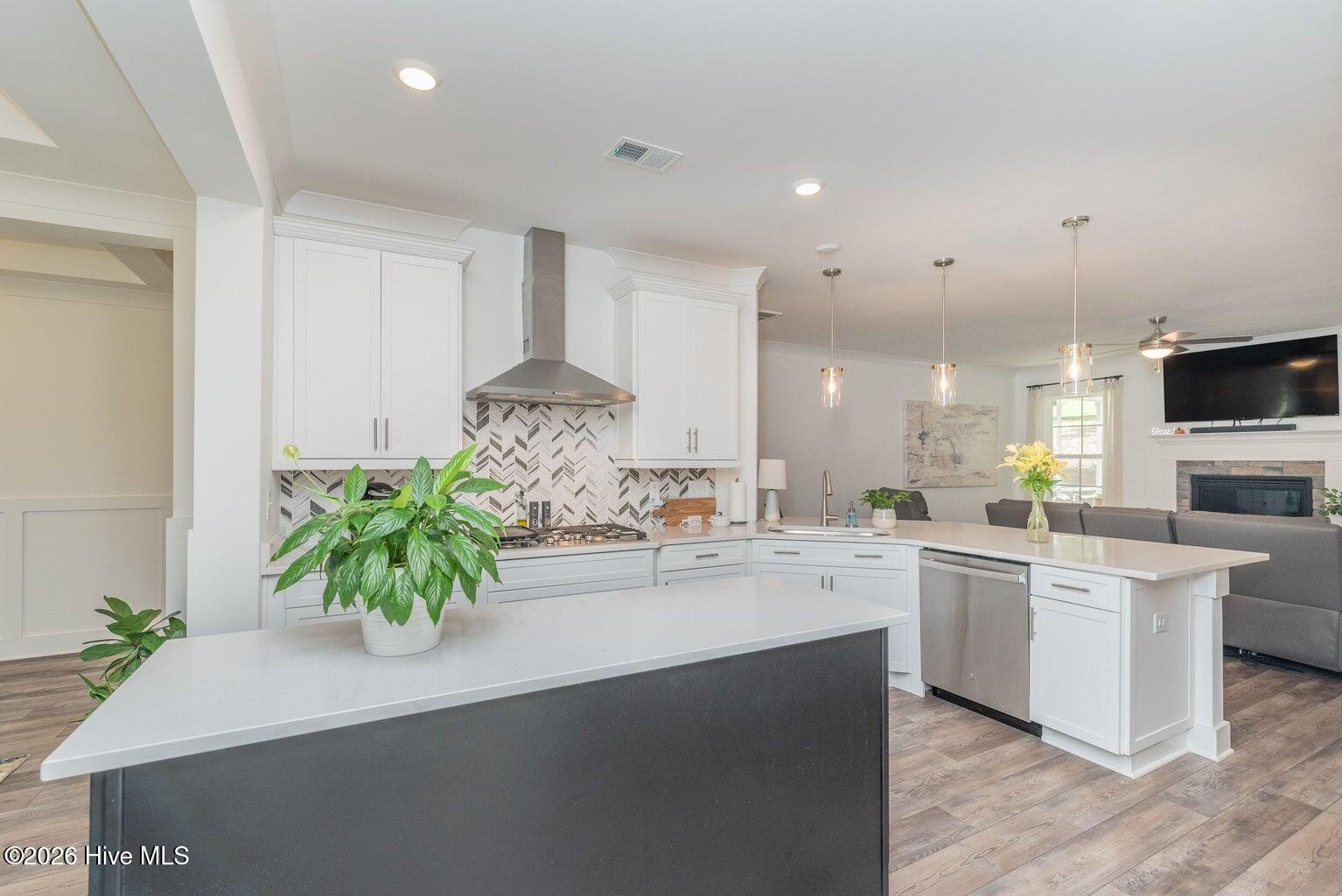 1099 Birdie Place Property Photo 6