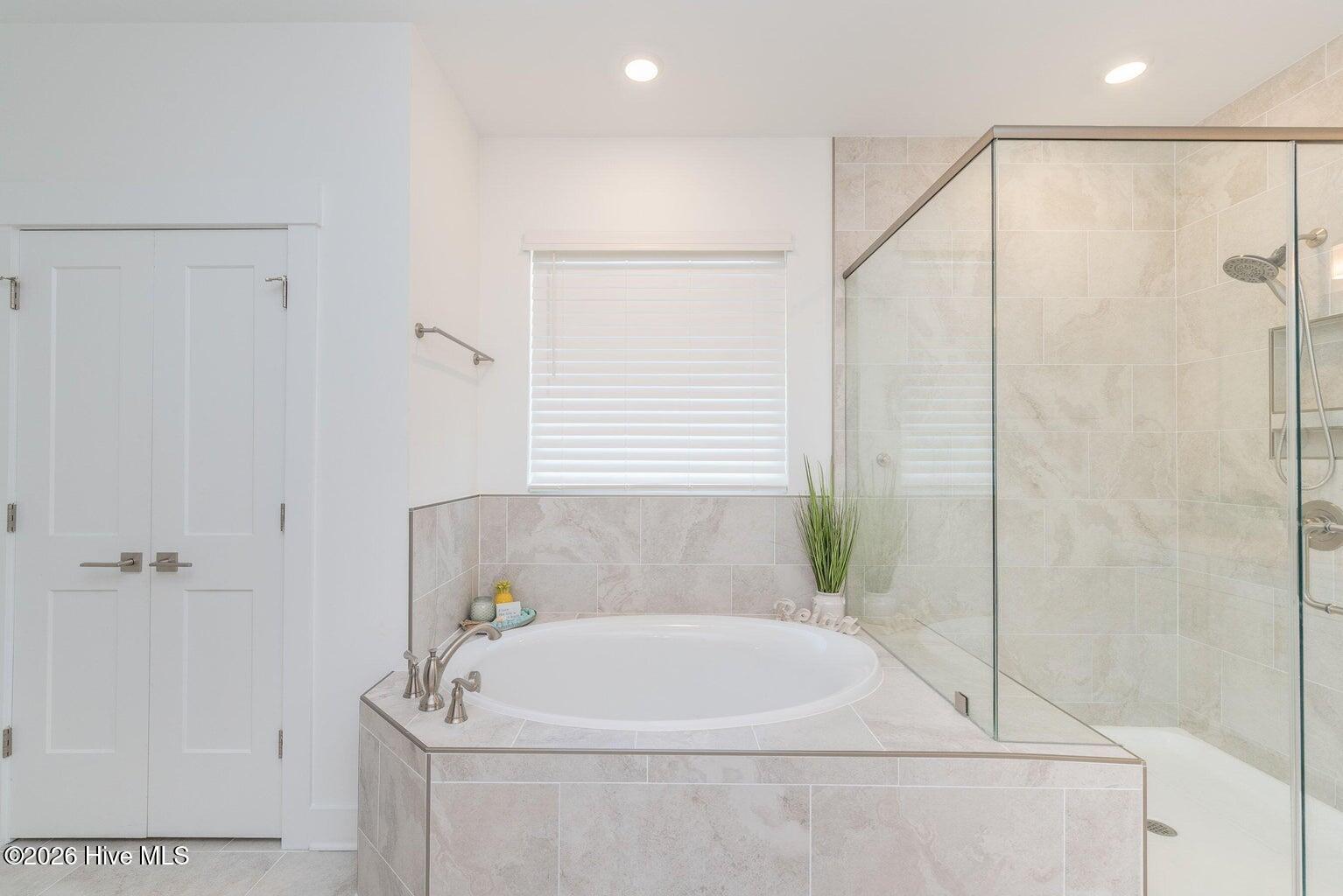 1099 Birdie Place Property Photo 16