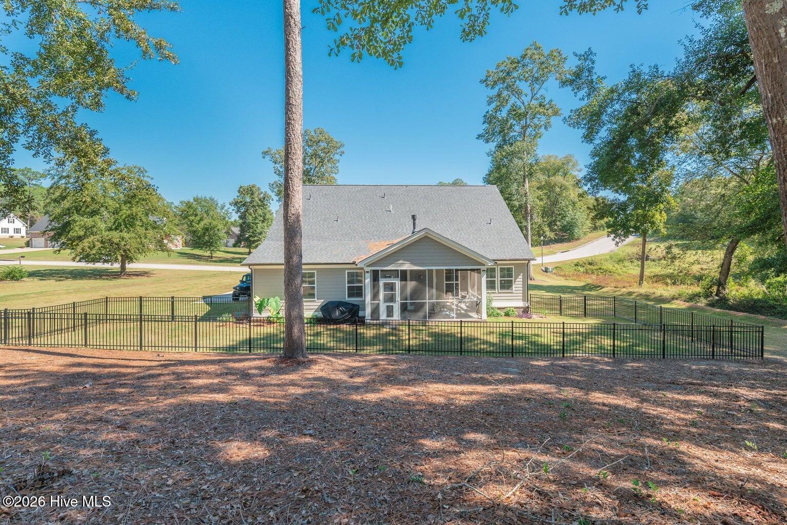 1099 Birdie Place Property Photo 28