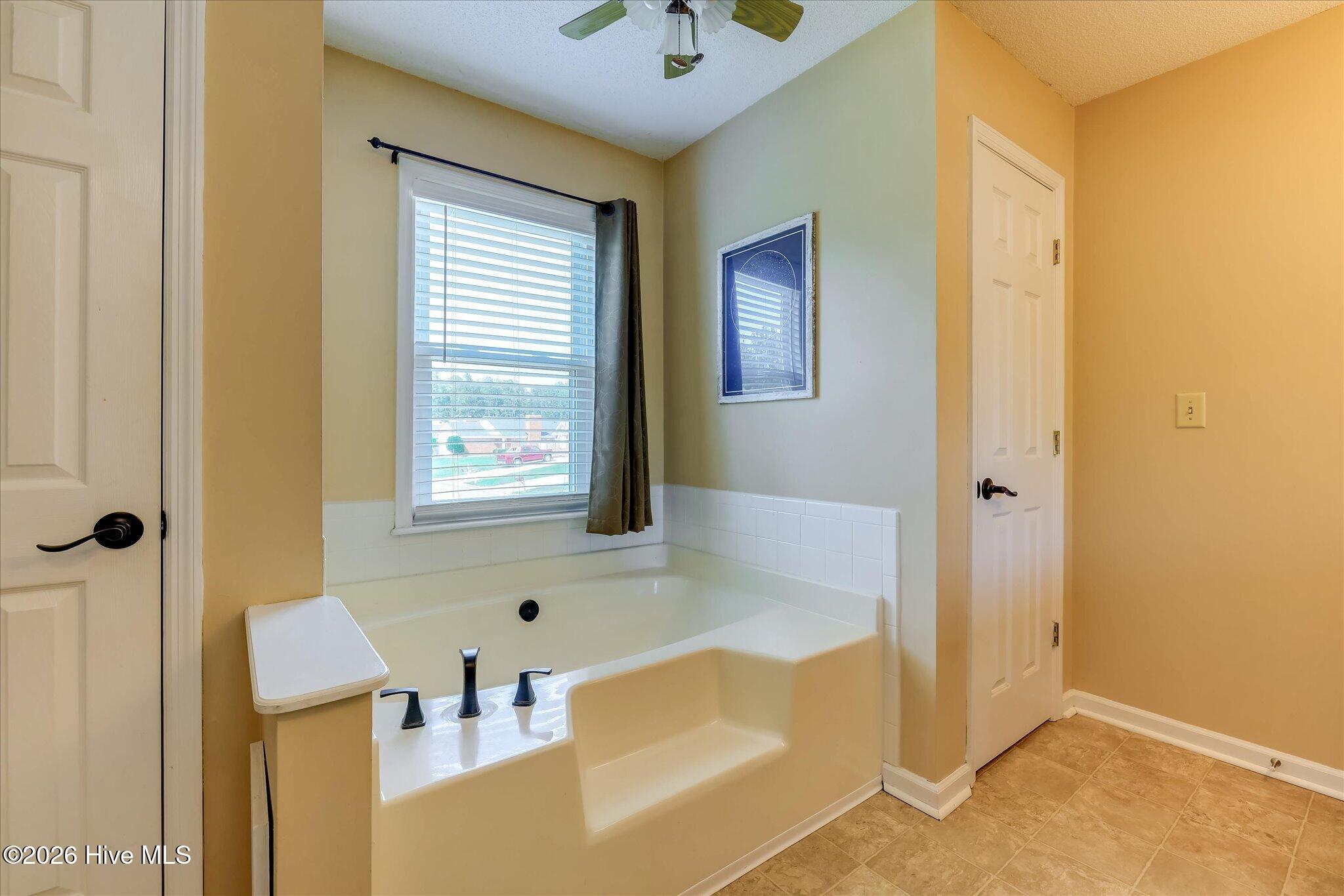 537 Blue Ridge Crossing Property Photo 31