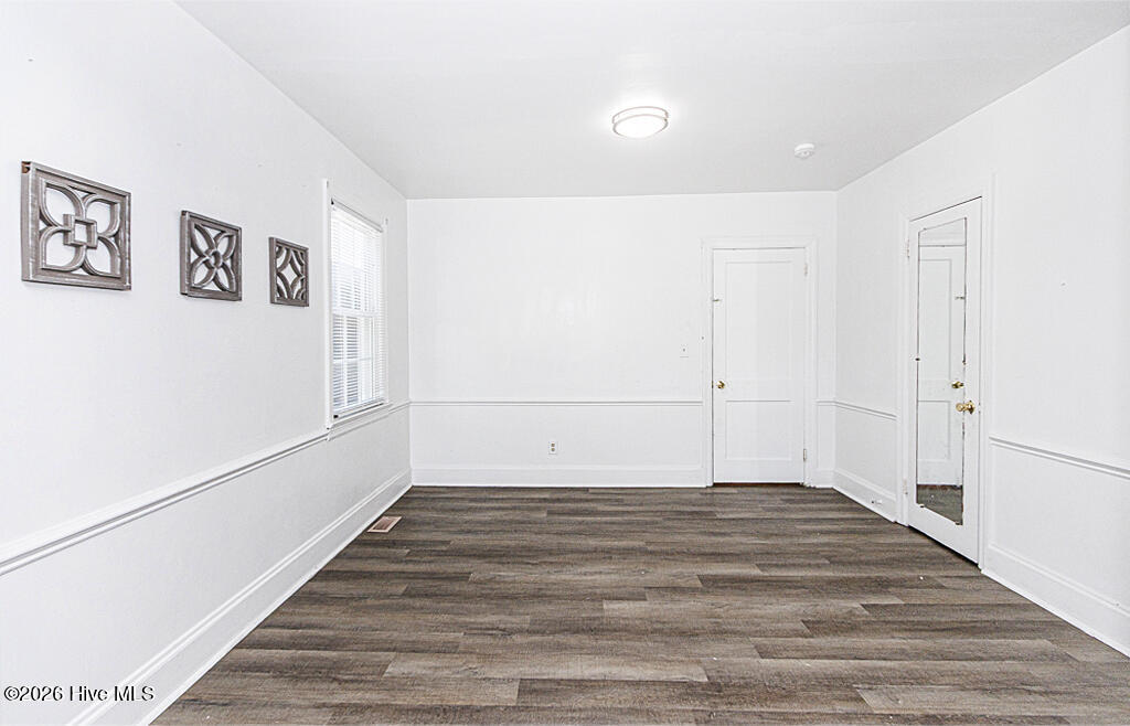 1017 Long Avenue Property Photo 16