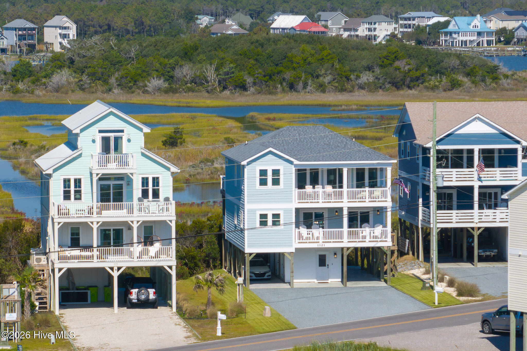 1121 New River Inlet Road Property Photo 2