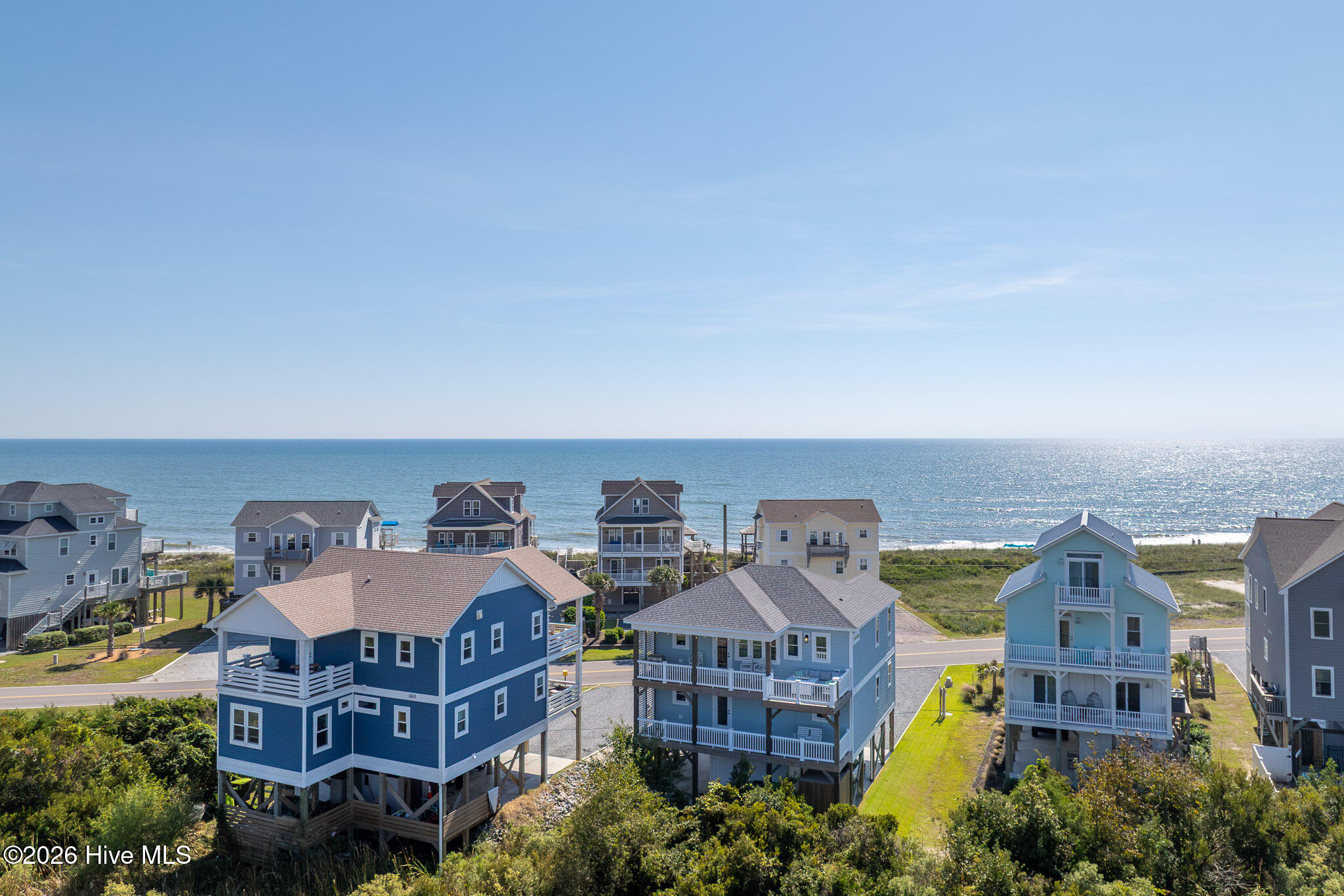 1121 New River Inlet Road Property Photo 5