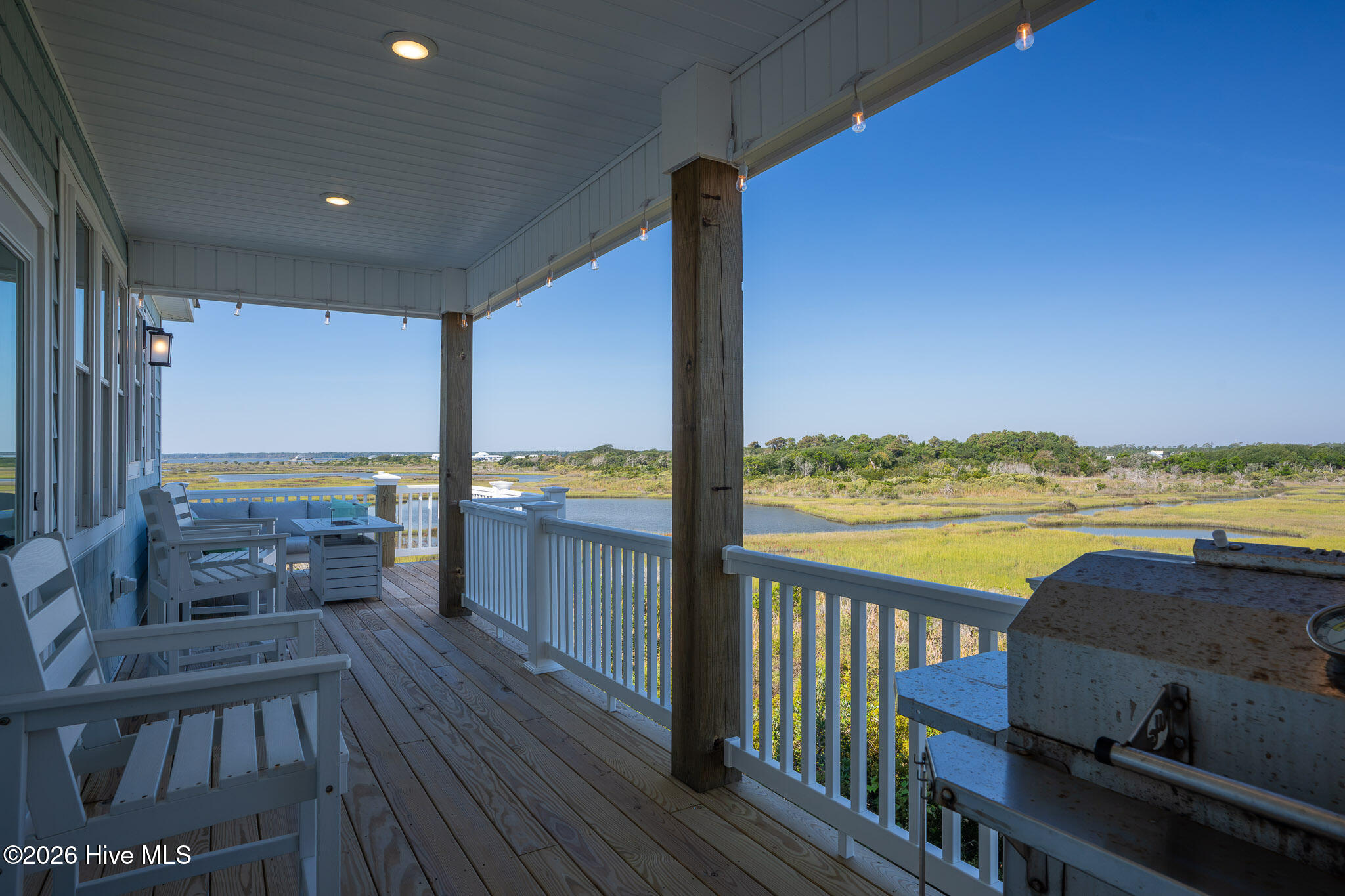 1121 New River Inlet Road Property Photo 13
