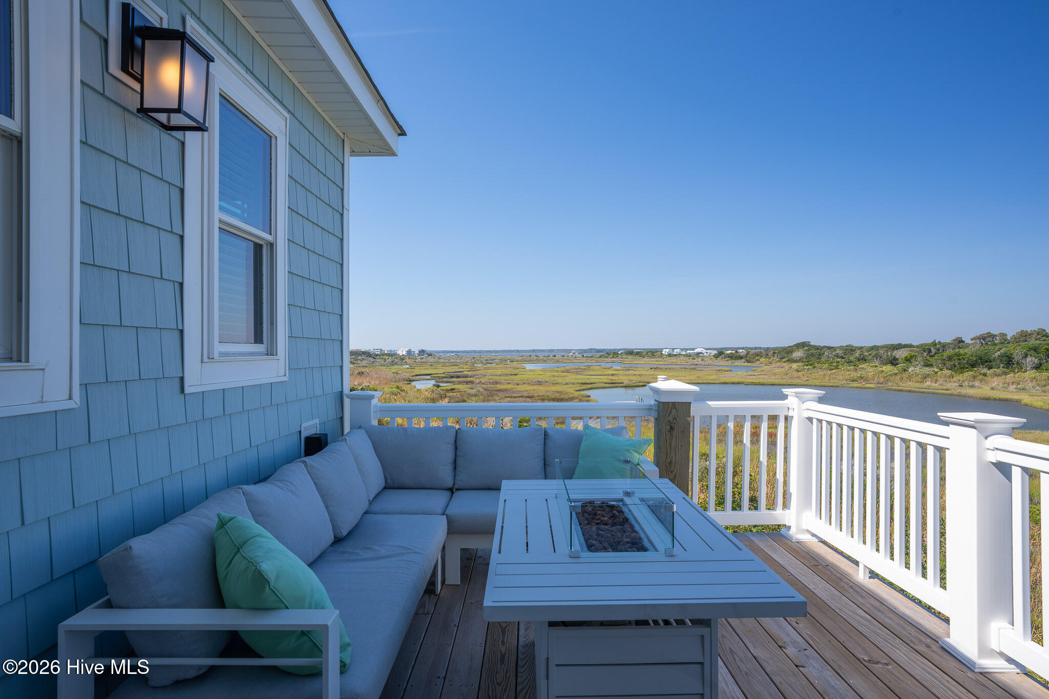 1121 New River Inlet Road Property Photo 15