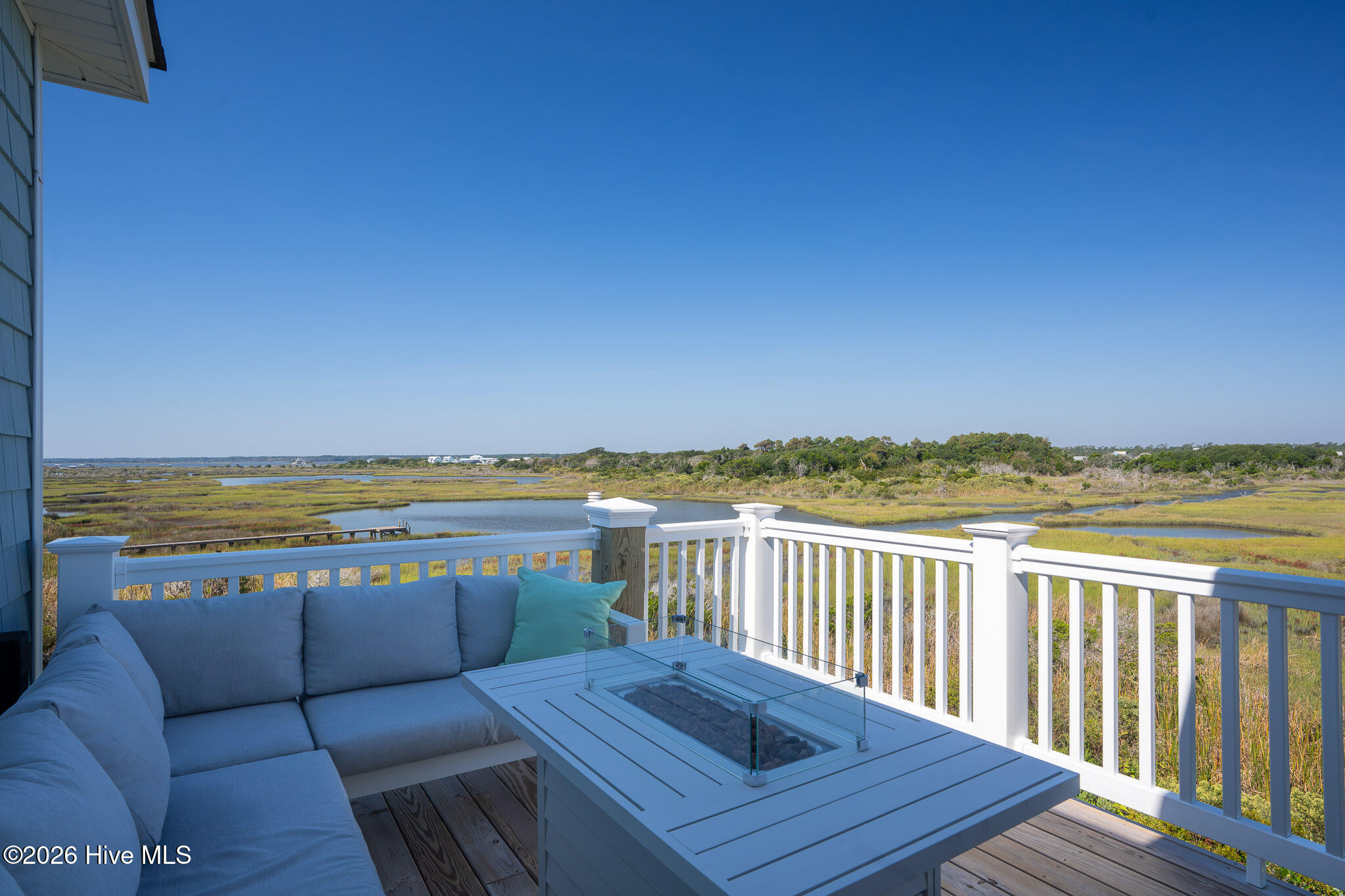 1121 New River Inlet Road Property Photo 16