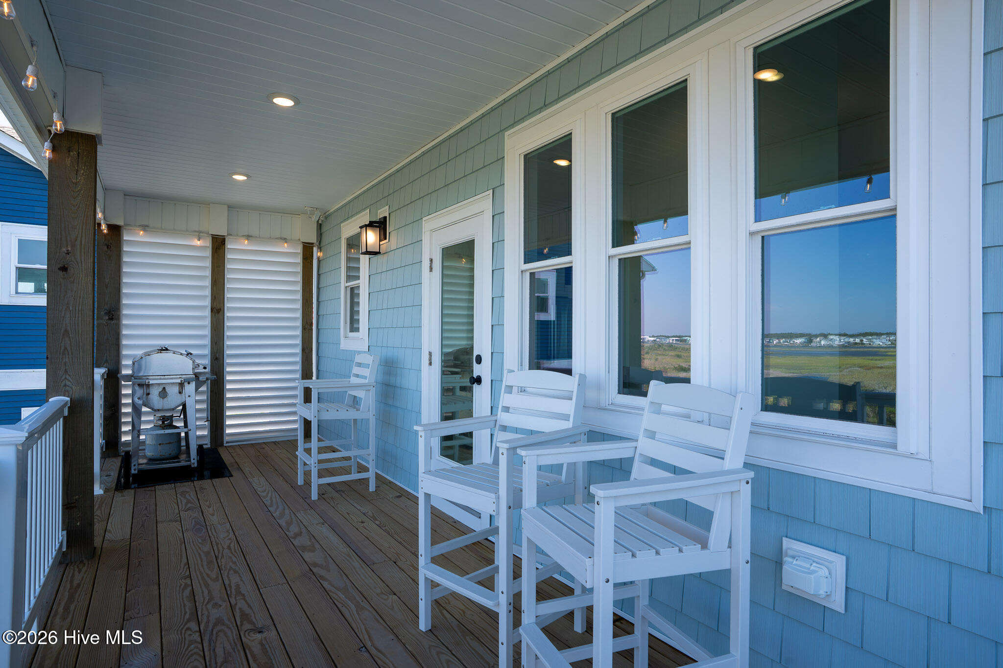 1121 New River Inlet Road Property Photo 17