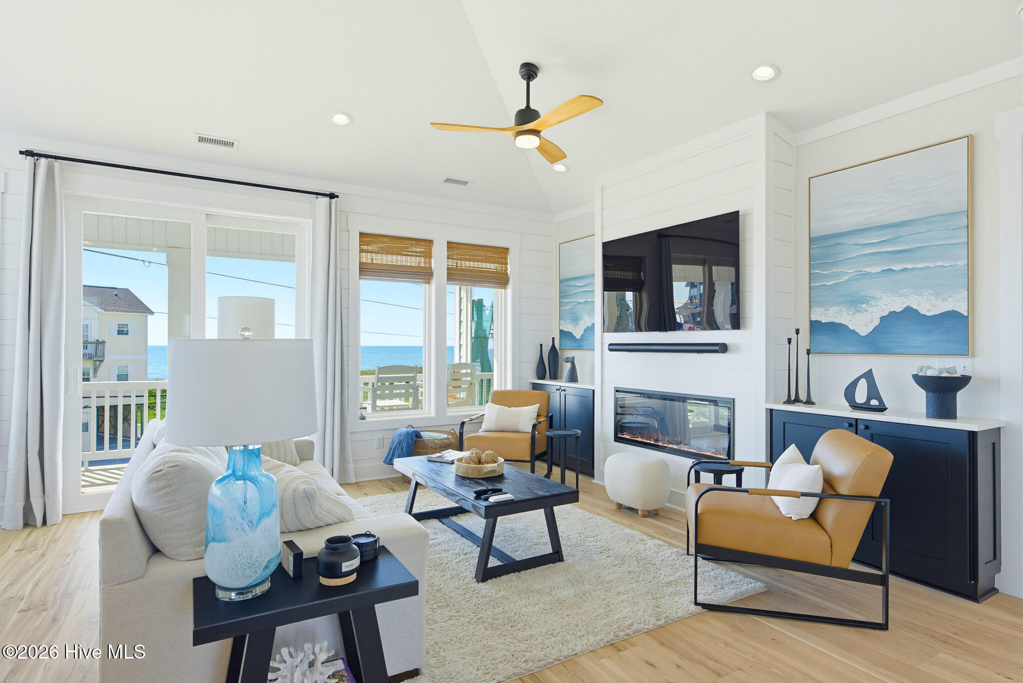 1121 New River Inlet Road Property Photo 24