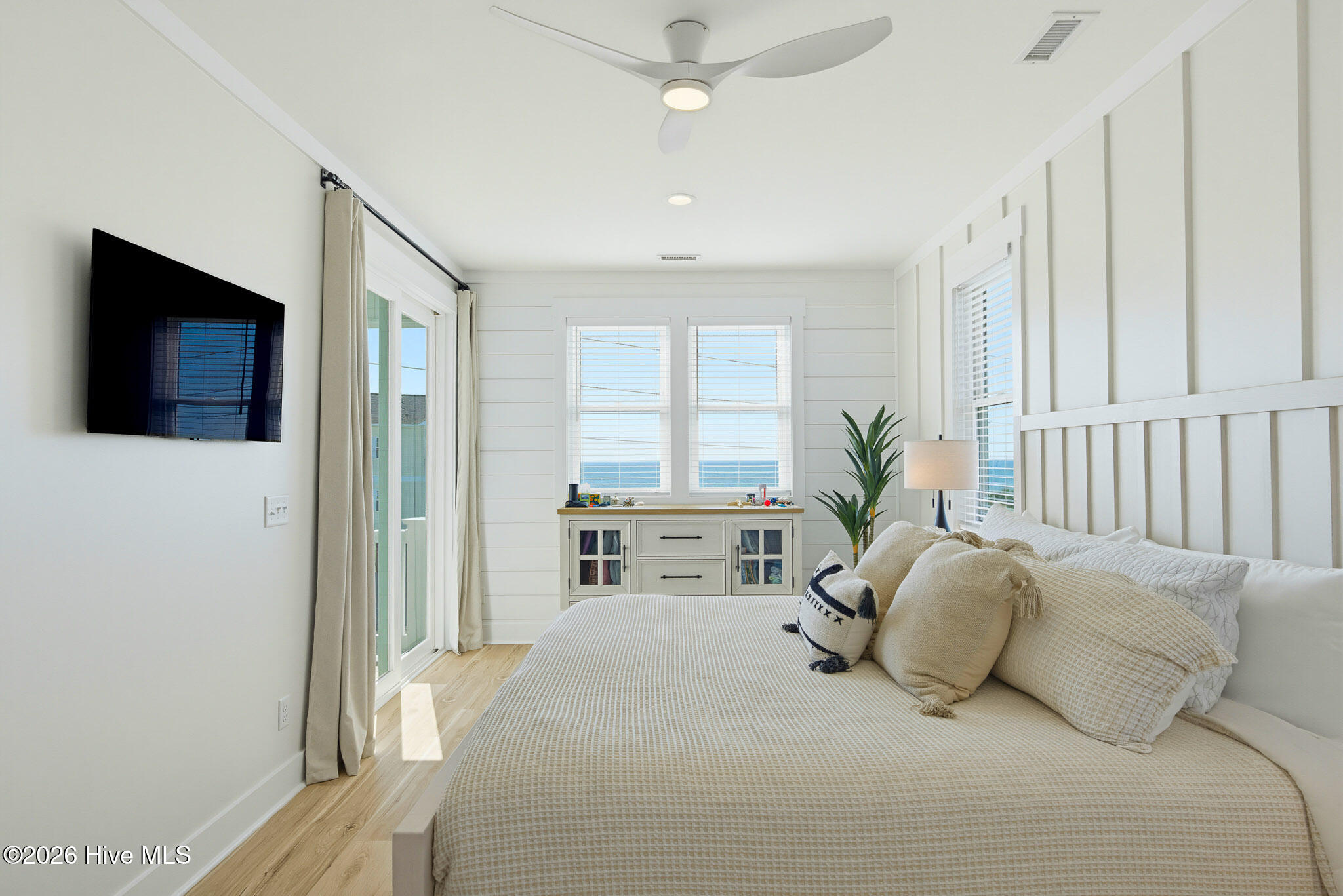 1121 New River Inlet Road Property Photo 40